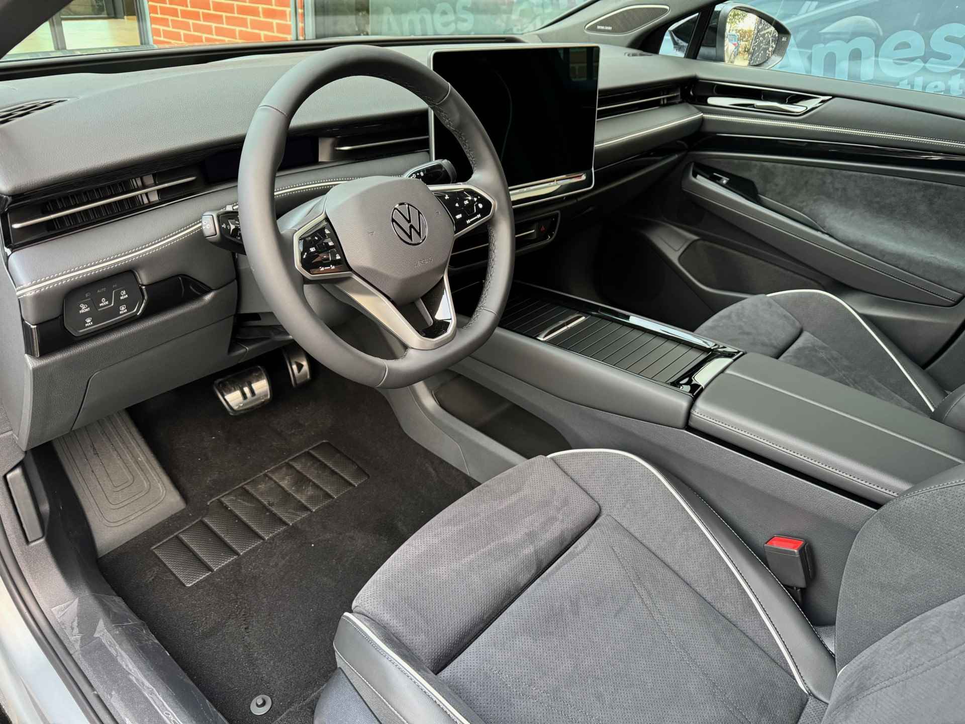 Volkswagen ID.7 Tourer 77kWh 286pk Pro Business | Harman Kardon Audio | Stoelverwarming- en ventilatie | 20'' velgen - 7/10