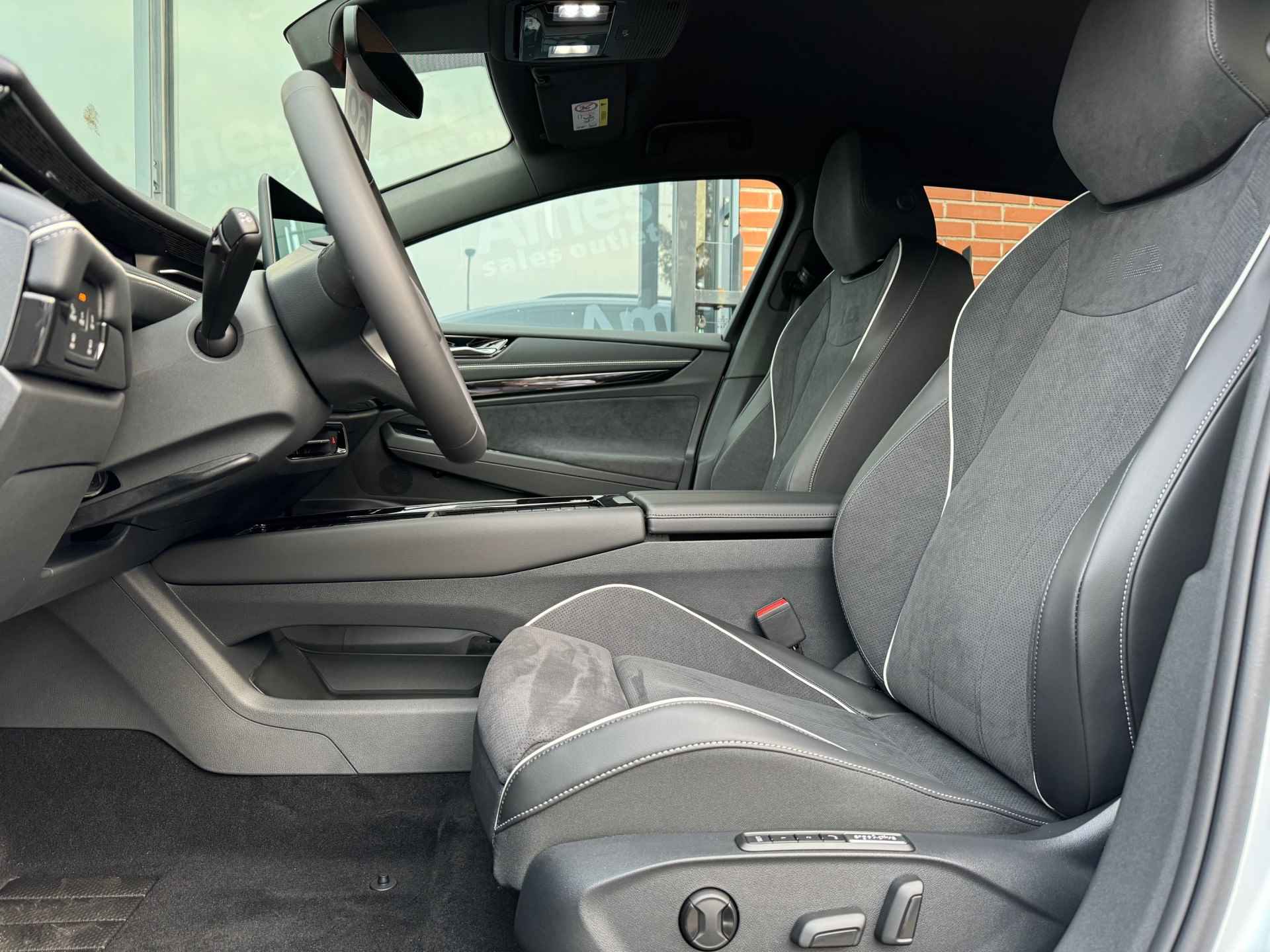 Volkswagen ID.7 Tourer 77kWh 286pk Pro Business | Harman Kardon Audio | Stoelverwarming- en ventilatie | 20'' velgen - 8/10