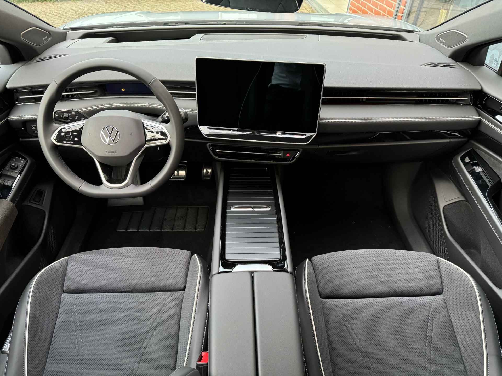 Volkswagen ID.7 Tourer 77kWh 286pk Pro Business | Harman Kardon Audio | Stoelverwarming- en ventilatie | 20'' velgen - 9/10