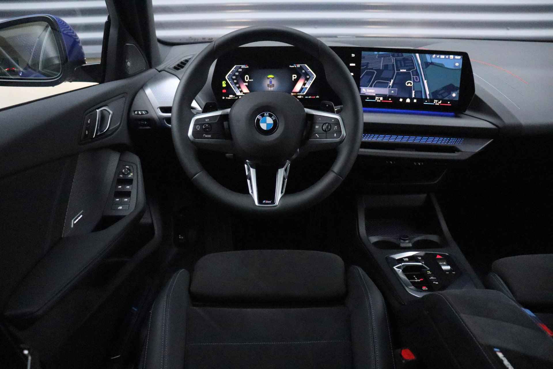 BMW 1 Serie 5-deurs 120 | M Sportpakket Pro | Panodak | Harman Kardon | M Performance | Elektr. Achterklep | Camera | Verwarmbare Voorstoelen | 19'' LMV - 9/35