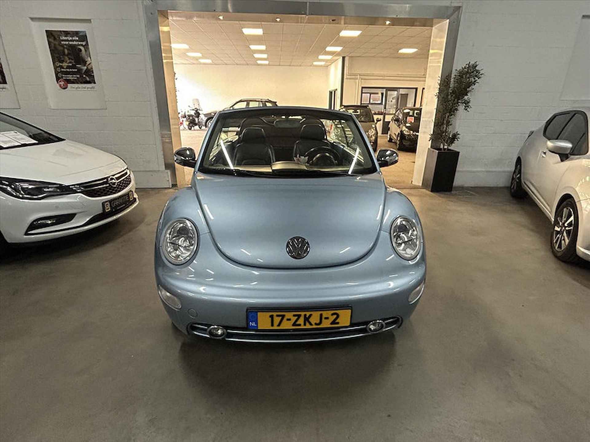 Volkswagen New Beetle Cabriolet 2.0 - 3/12