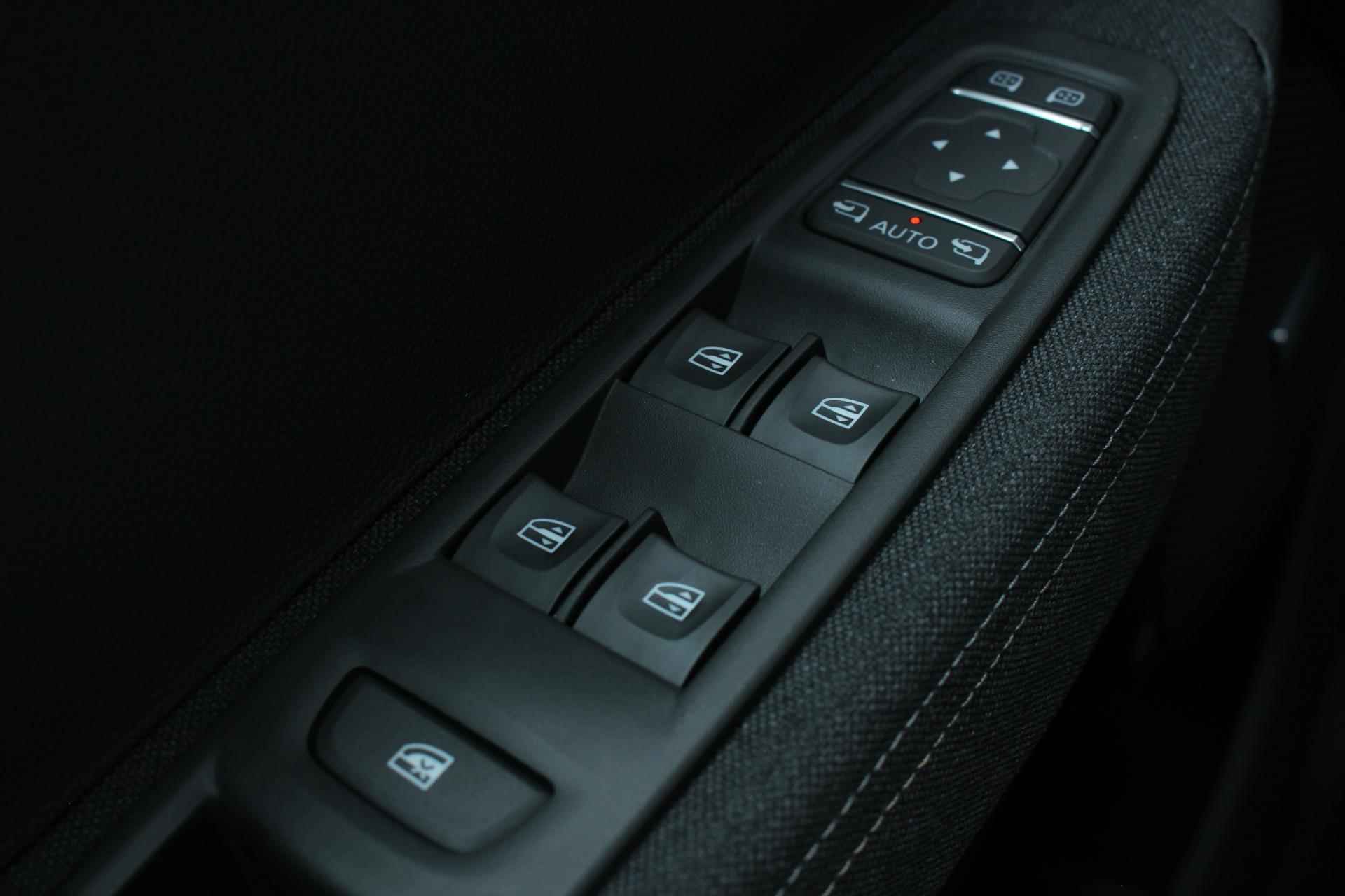 Renault ZOE R135 Iconic 52 kWh | Navigatie | Apple & Android Carplay | Parkeersensoren & Camera | Stoelverwarming & Stuurverwarming | Climate Control | Subsidie Mogelijk !! | - 13/38