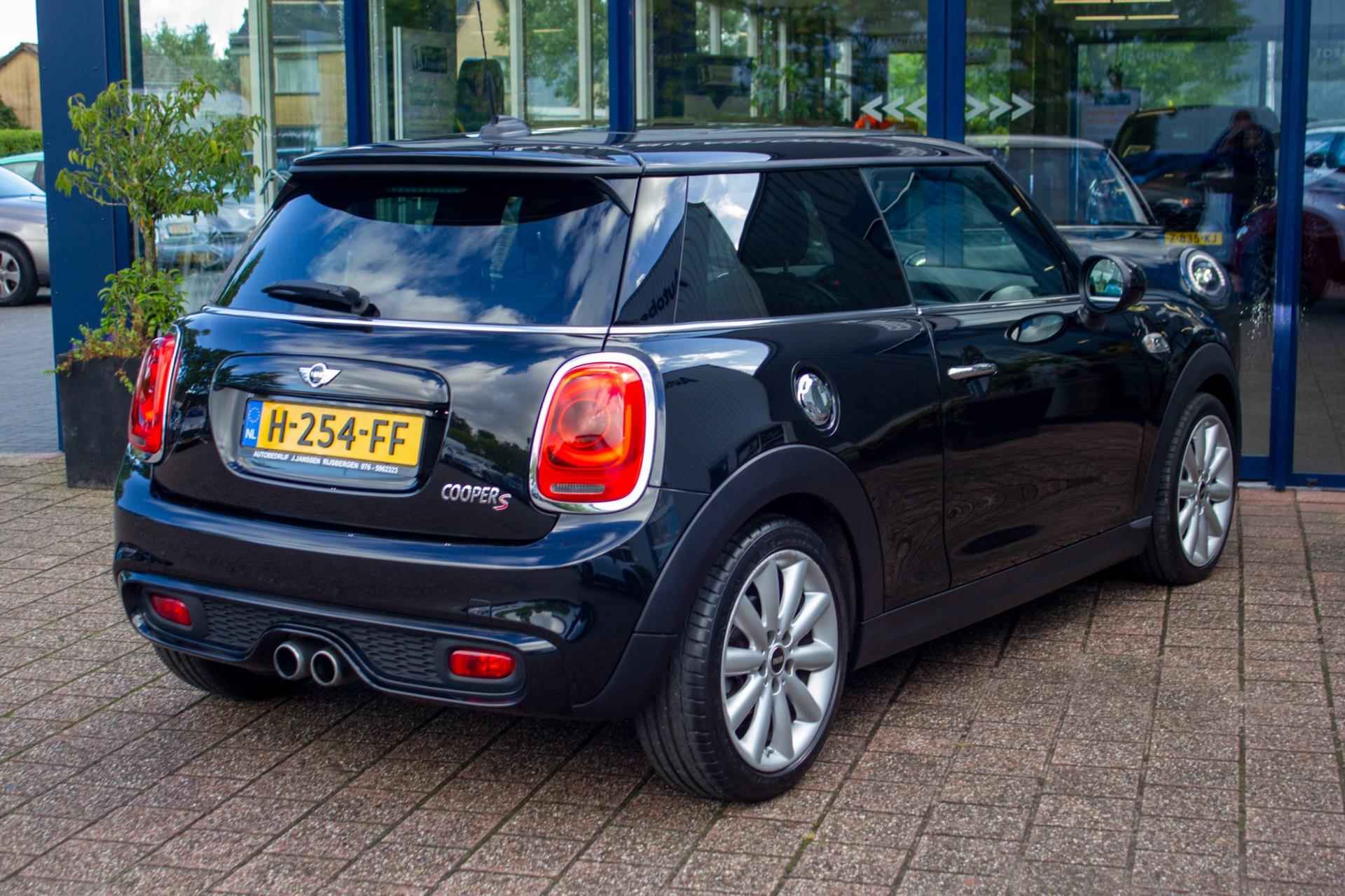 Mini Mini 2.0 Cooper S JCW Serious Business Dubbel Panodak Harman Kardon Leder - 2/49