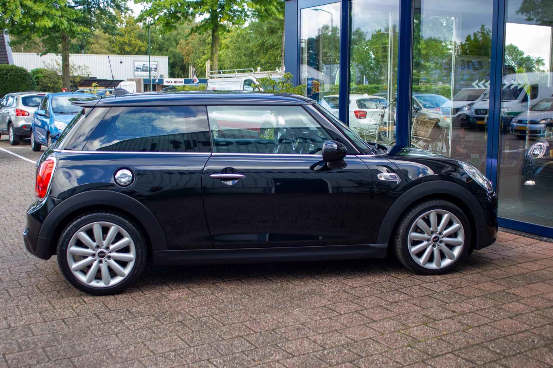 Mini Mini 2.0 Cooper S JCW Serious Business Dubbel Panodak Harman Kardon Leder - 18/49