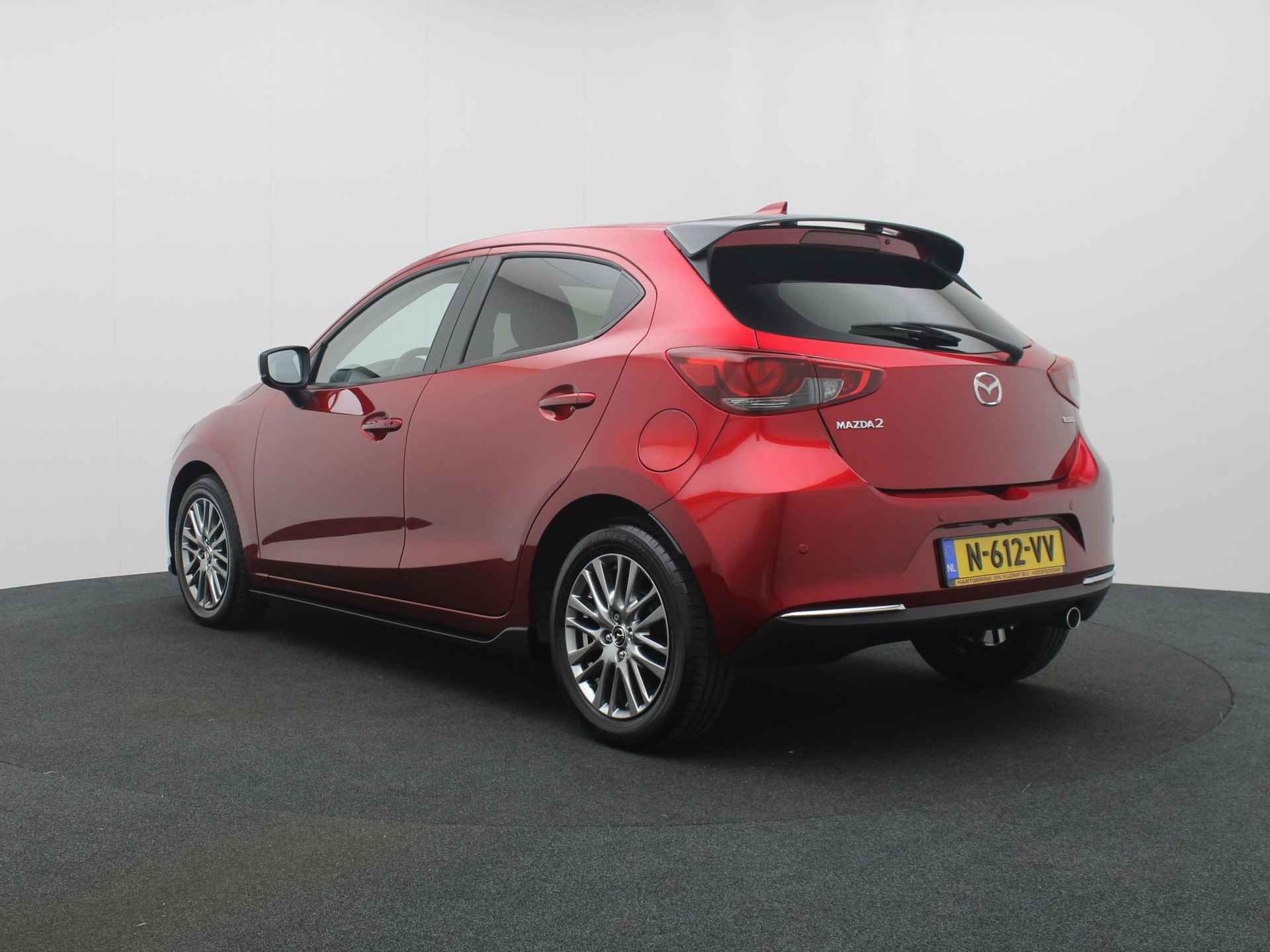 Mazda 2 1.5 Skyactiv-G Luxury i-Activesense met aero pakket : dealer onderhouden - 4/45