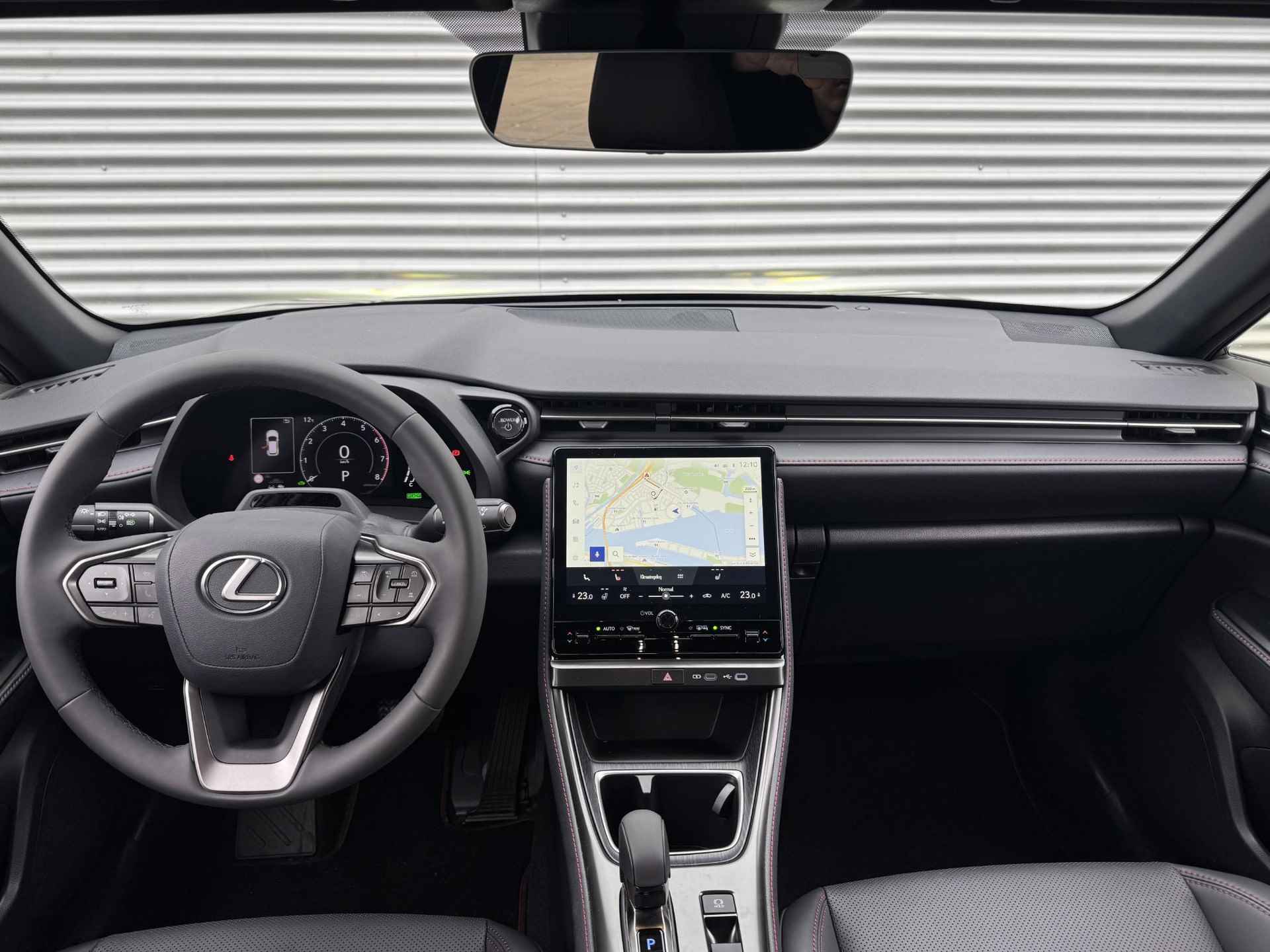 Lexus LBX Emotion 1.5 Hybrid 2WD | Navigatie | Camera | Leder | Stoel/stuurverw. | Ad. Cruise | PDC V+A | LMV 18 inch | Sonnic Copper Bi-Tone - 18/22