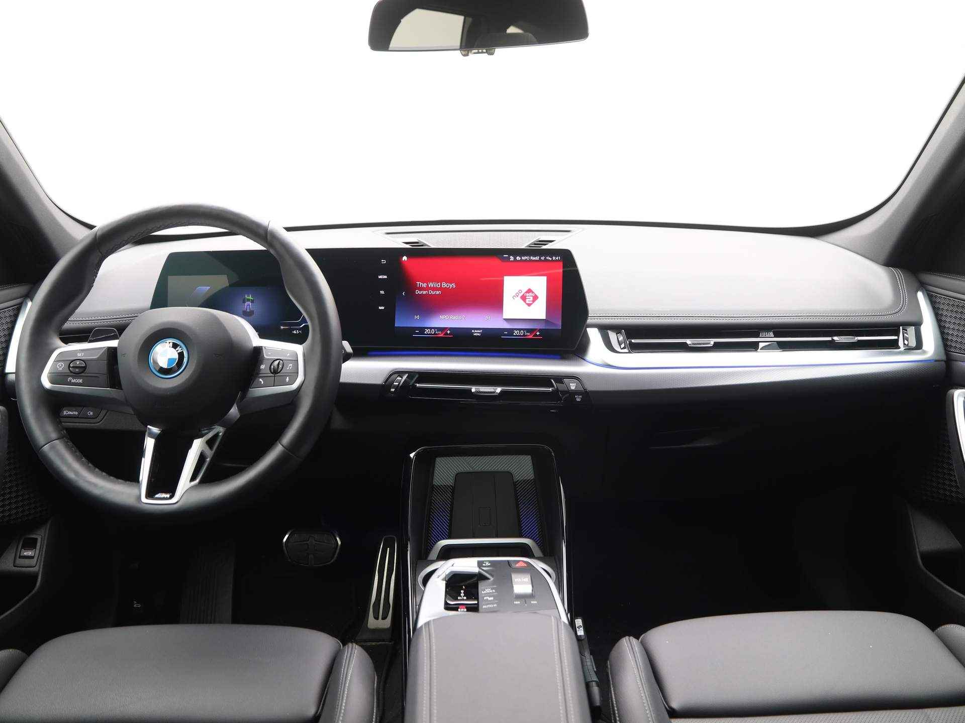 BMW iX1 xDrive30 M-Sport 67kWh - 14/26
