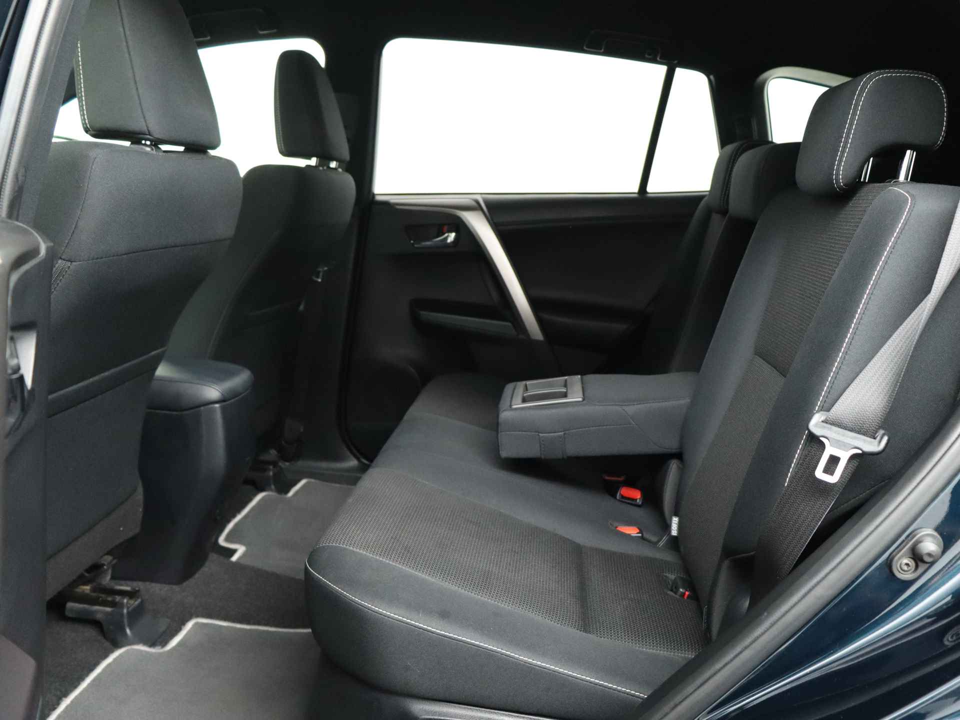 Toyota RAV4 2.5 Hybride Black Edition Limited | Navigatie | Elektrisch Bedienbare Achterklep | Camera | Parkeersensoren | - 18/41