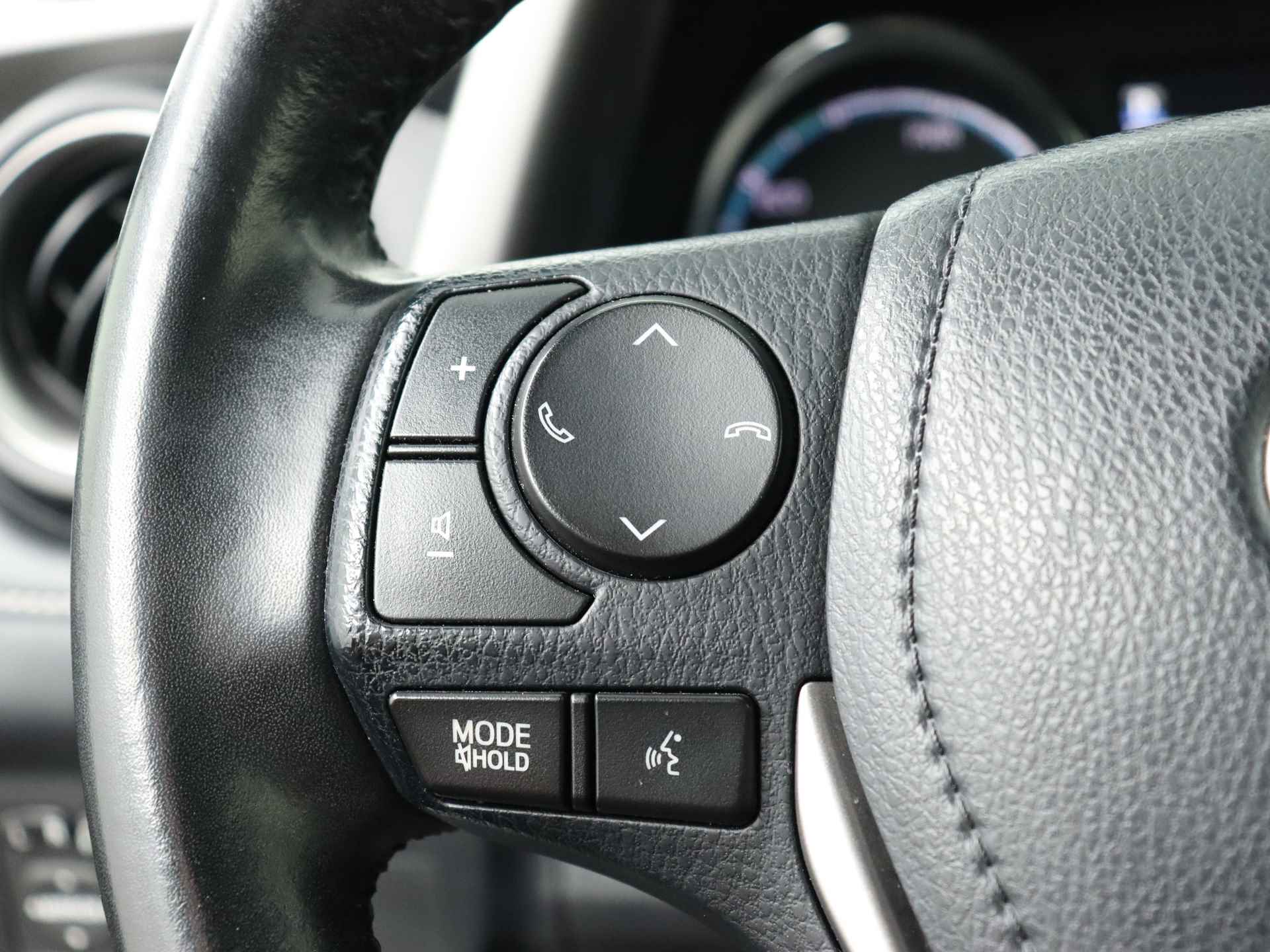 Toyota RAV4 2.5 Hybride Black Edition Limited | Navigatie | Elektrisch Bedienbare Achterklep | Camera | Parkeersensoren | - 19/41