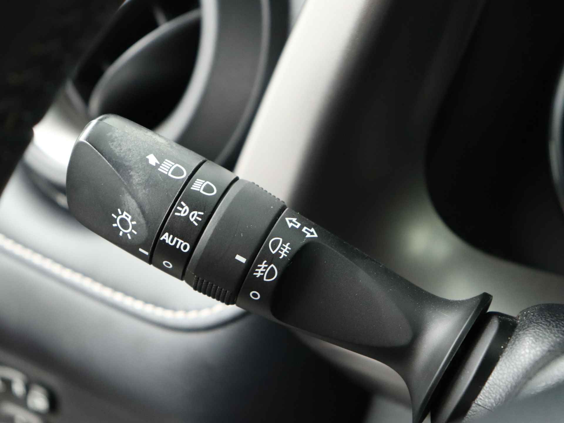 Toyota RAV4 2.5 Hybride Black Edition Limited | Navigatie | Elektrisch Bedienbare Achterklep | Camera | Parkeersensoren | - 21/41