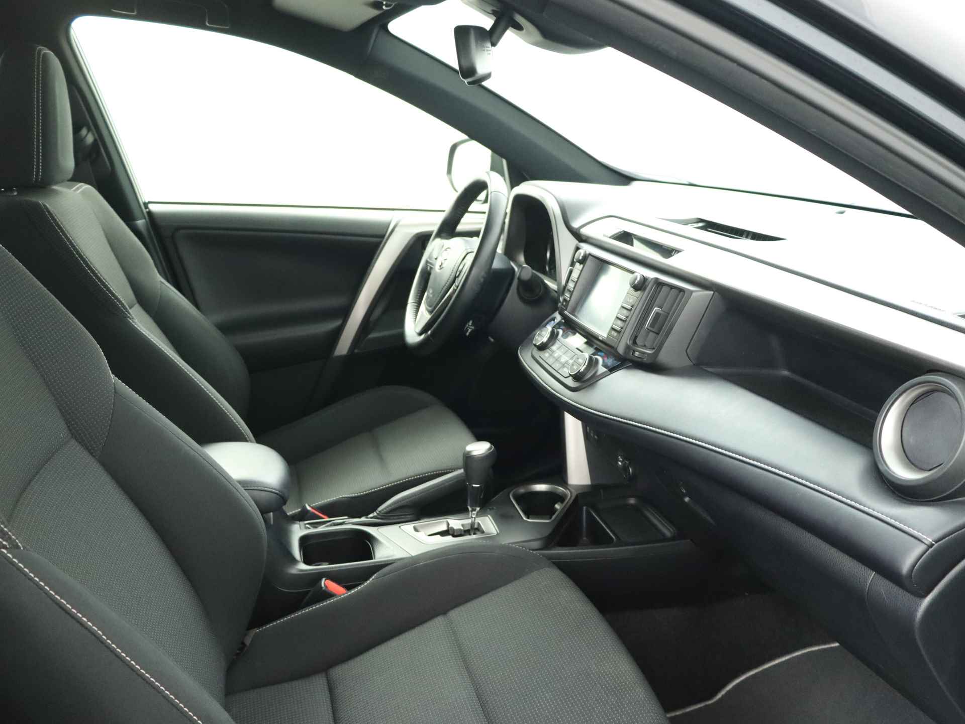 Toyota RAV4 2.5 Hybride Black Edition Limited | Navigatie | Elektrisch Bedienbare Achterklep | Camera | Parkeersensoren | - 27/41