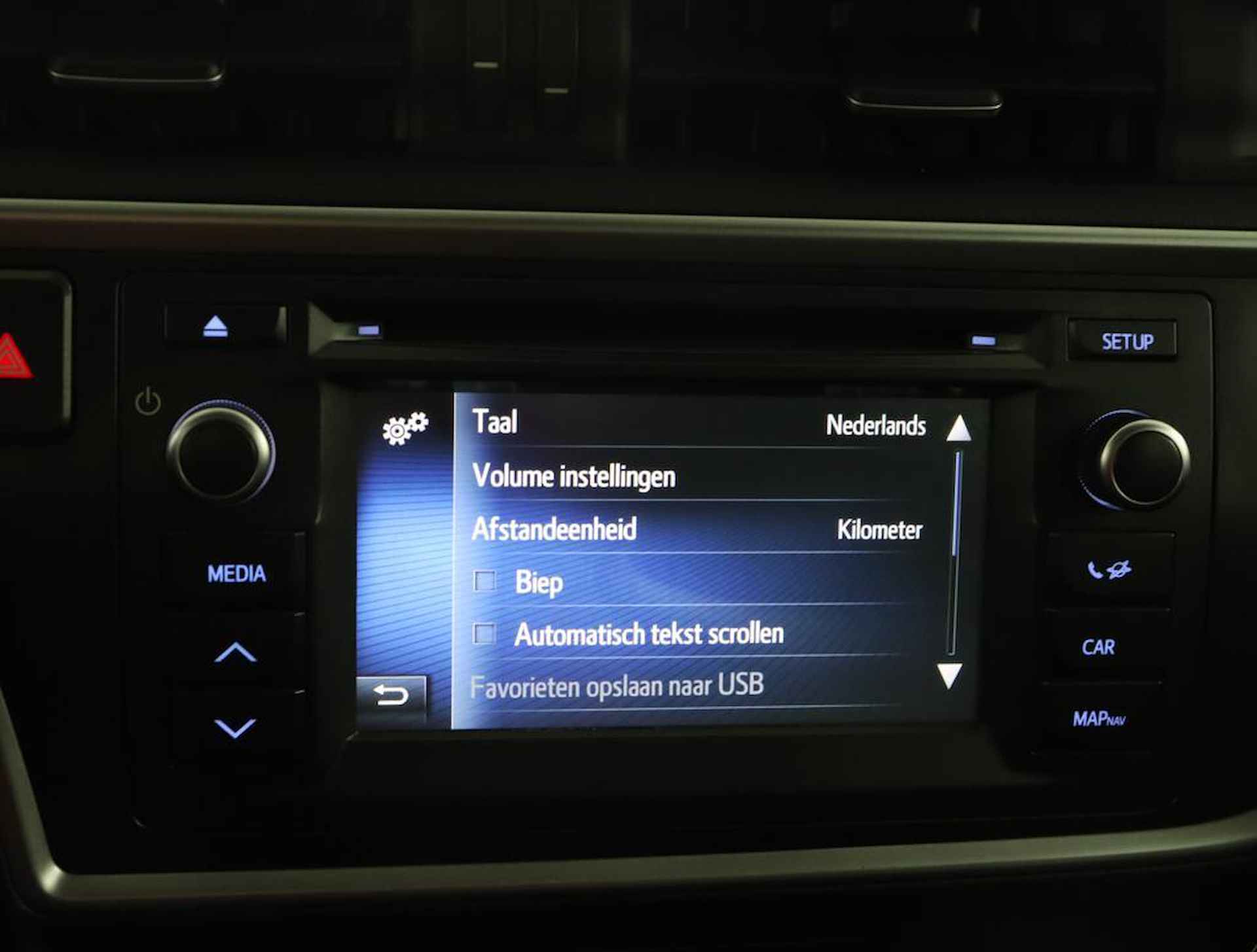 Toyota Auris Touring Sports 1.8 Hybrid Aspiration | Navigatie | Cruise control | Climate control | - 53/70