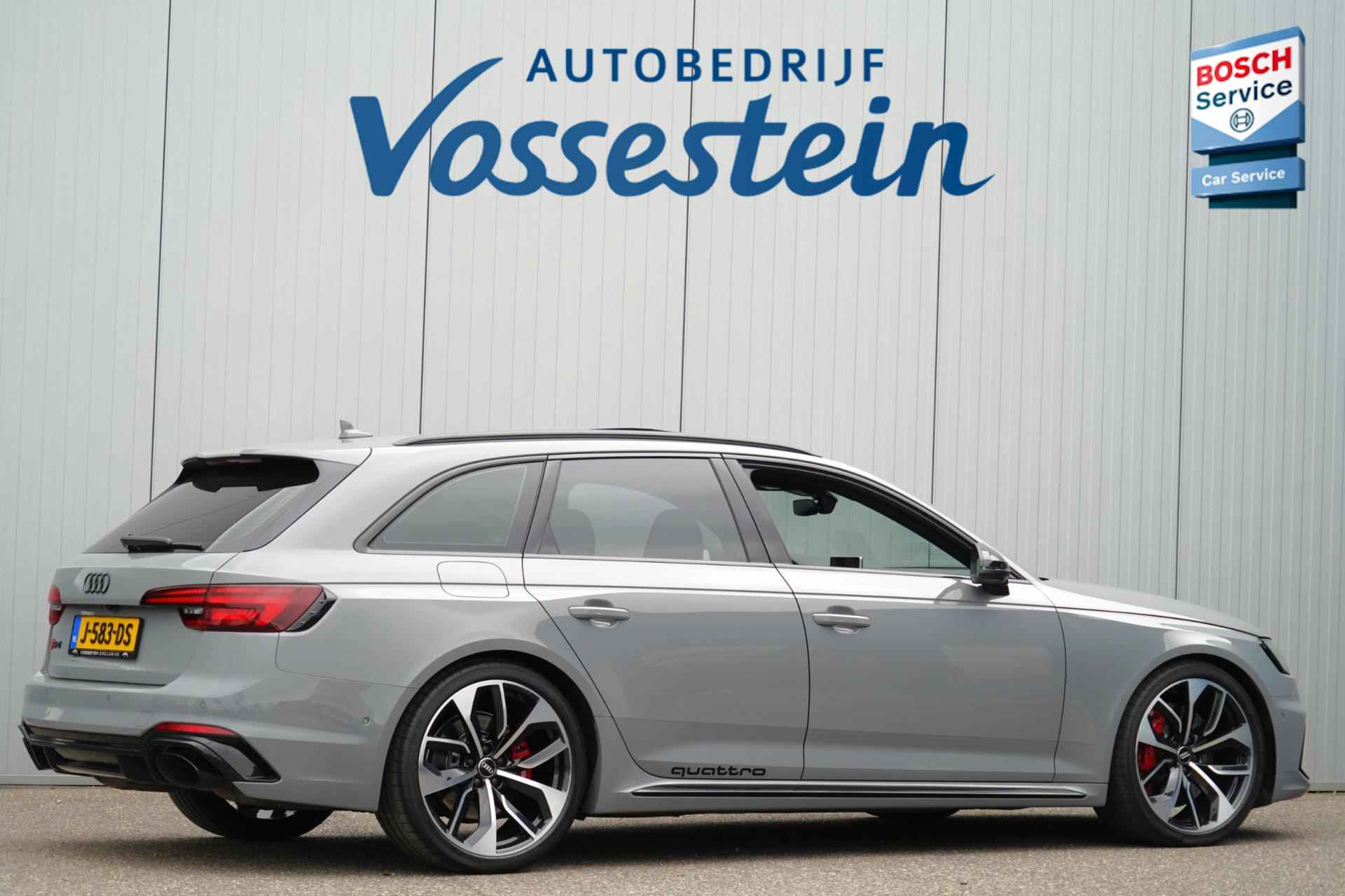 Audi RS4 Avant 2.9 TFSI Quattro / RS Dynamic pack / RS Sportuitlaat / RS Design pack / Panoramadak / B&O / Dealer onderhouden! - 2/53