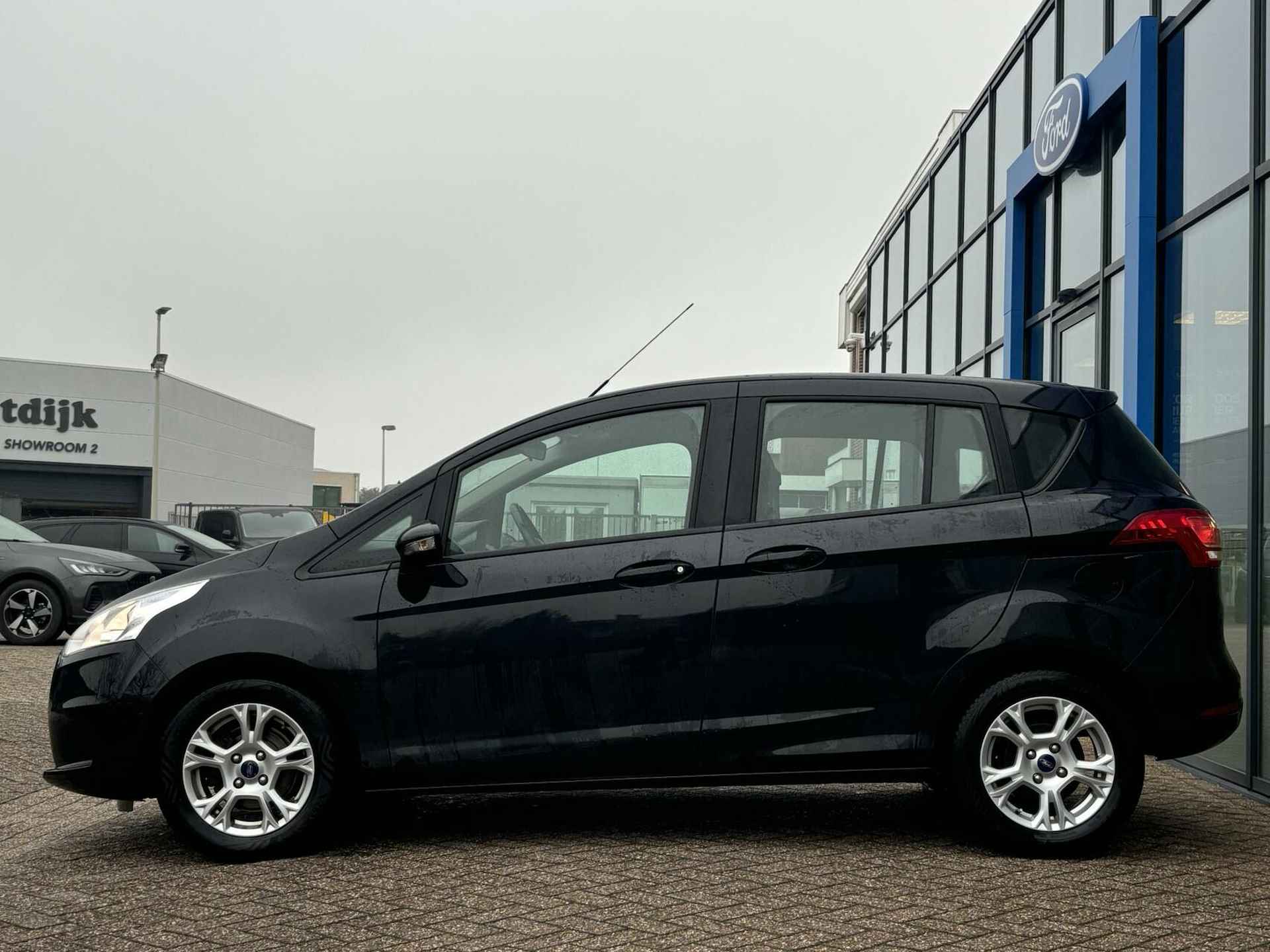 Ford B-Max 1.6 TI-VCT Style 105PK Automaat NIEUWE DISTRIBUTIERIEM! Navi Stoelverwarming Voorruitverwarming Climate Parkeersensoren *Dealer Onderhouden - 2/20