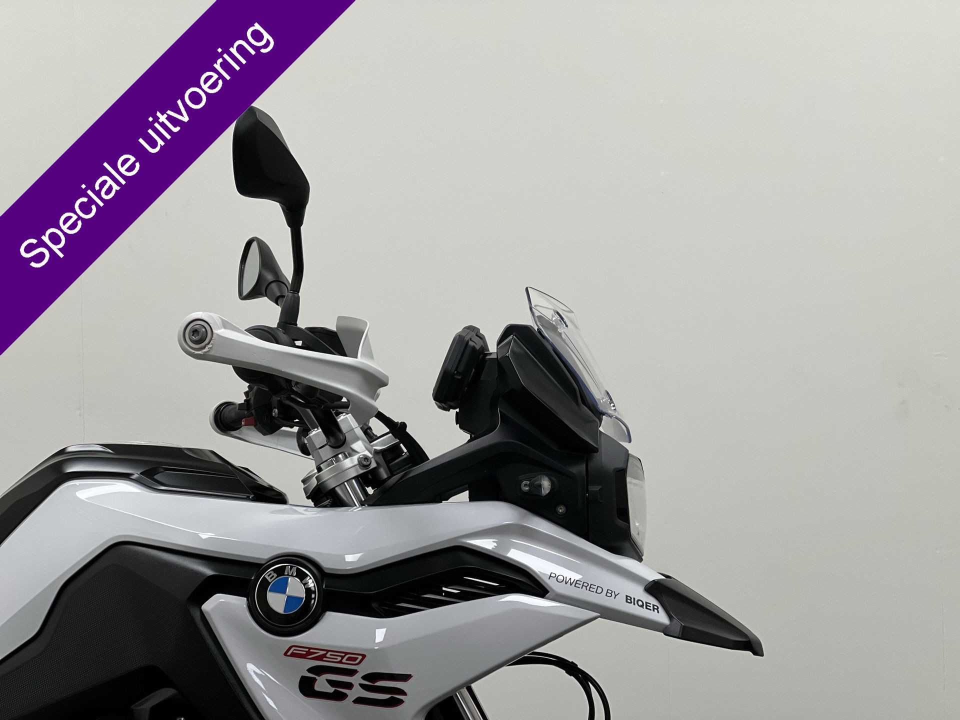 BMW F 750 GS speciaal verlaagd 6 cm , mooie pakketten !!