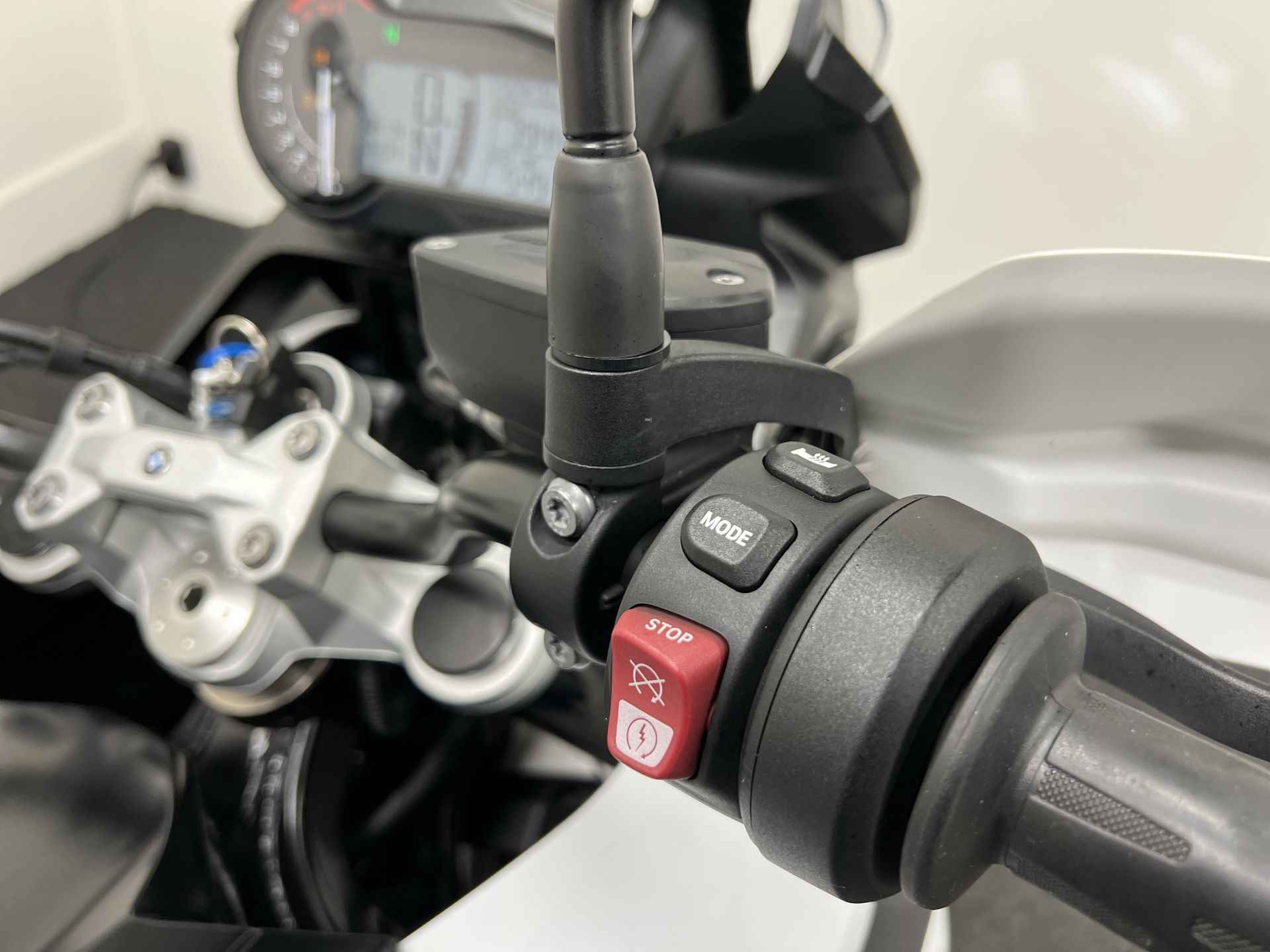 BMW F 750 GS speciaal verlaagd 6 cm , mooie pakketten !! - 8/16