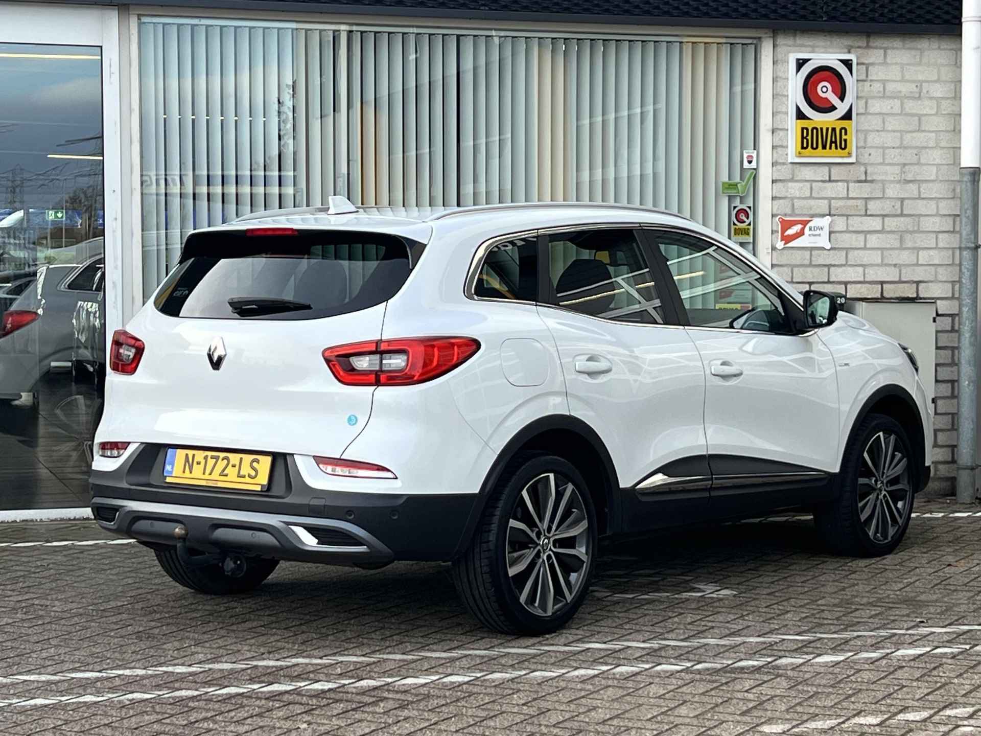 Renault Kadjar 1.3 TCe Intens | Trekhaak | Pack Winter | Achteruitrijcamera | Navigatie | Leder - 31/37