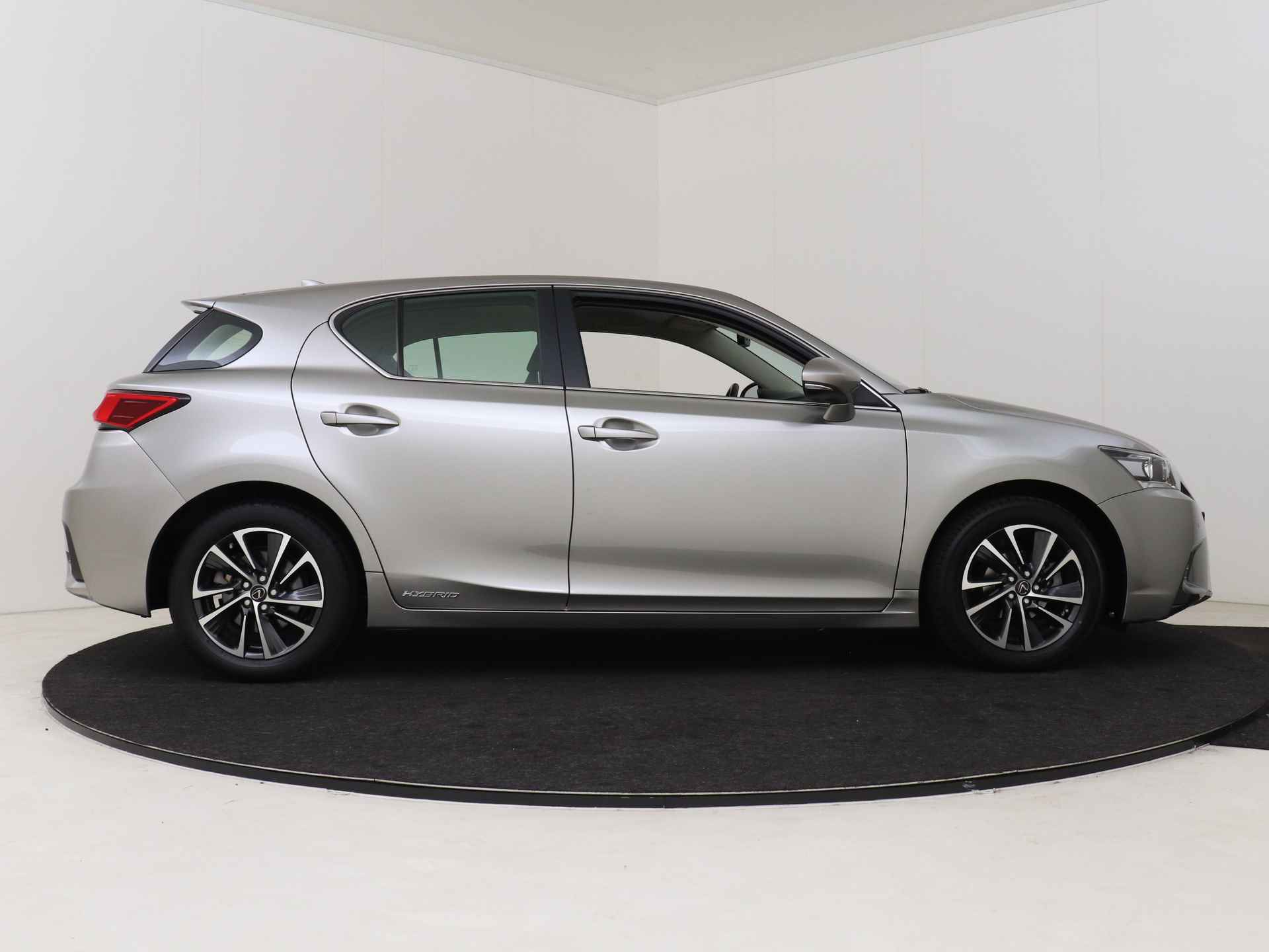 Lexus CT 200h Business Line | Parkeersensoren | Premium Navigatie | Safety System | - 17/49