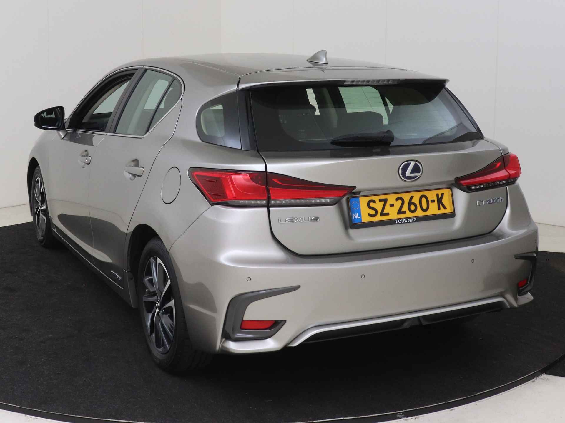 Lexus CT 200h Business Line | Parkeersensoren | Premium Navigatie | Safety System | - 18/49