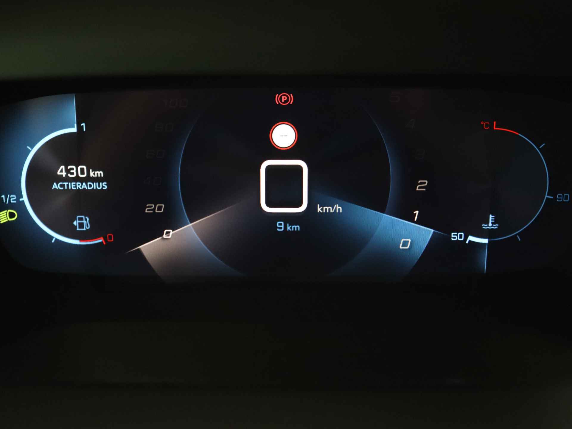 Peugeot 2008 1.2 PureTech Allure Pack | Navigatie | Camera | Apple Carplay & Android Auto | Climate Control | - 6/38