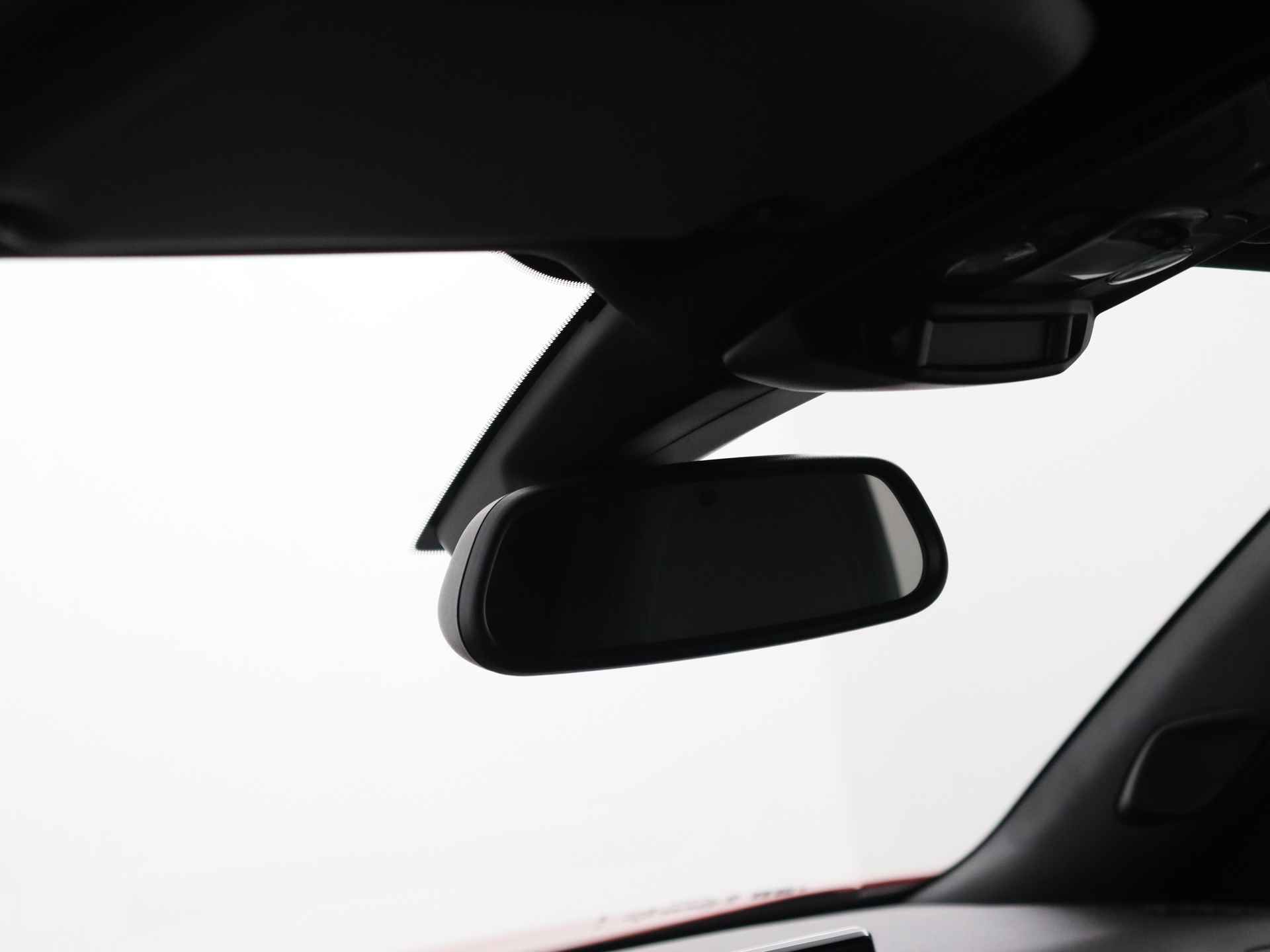 Peugeot 2008 1.2 PureTech Allure Pack | Navigatie | Camera | Apple Carplay & Android Auto | Climate Control | - 27/38
