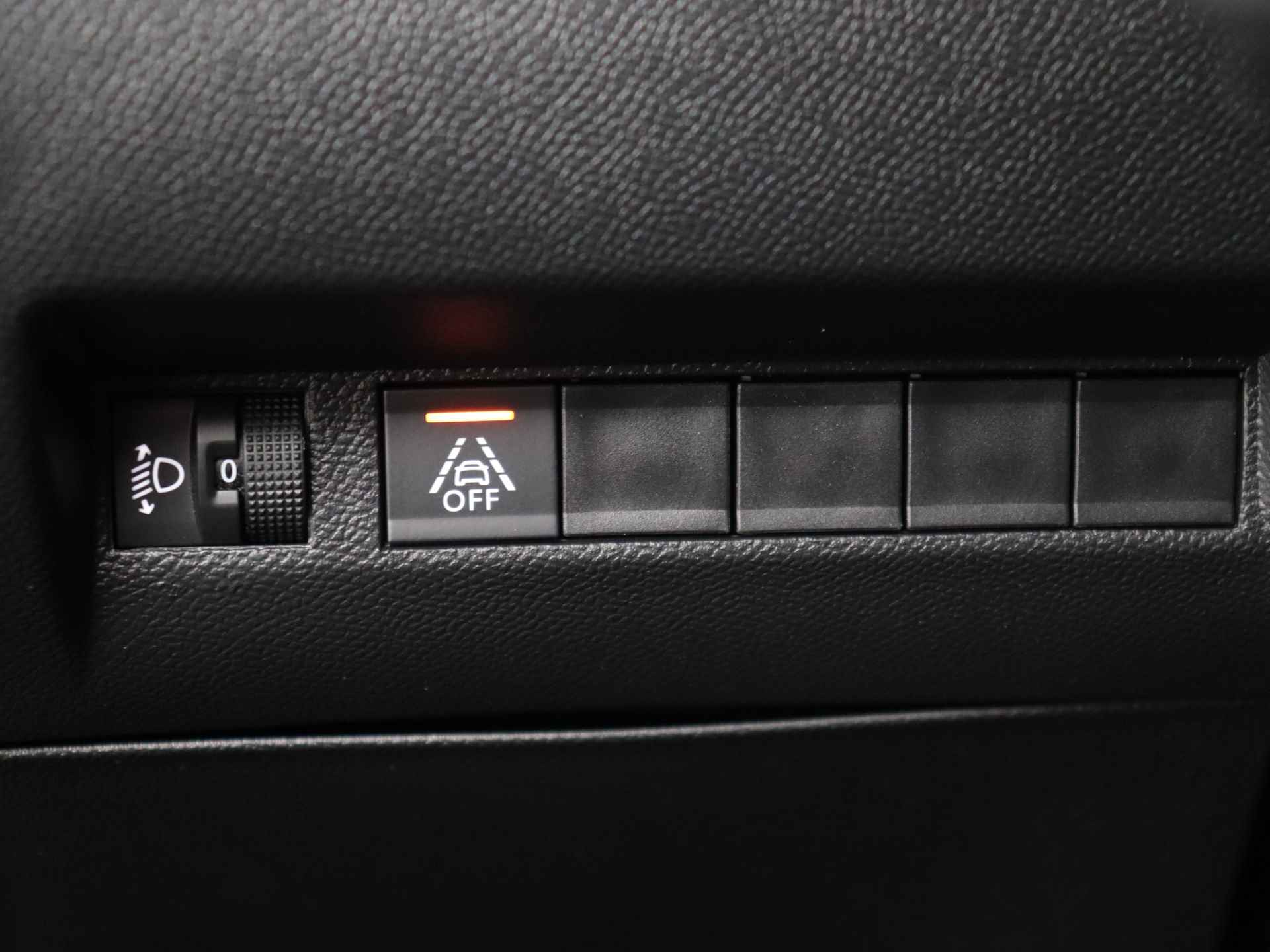 Peugeot 2008 1.2 PureTech Allure Pack | Navigatie | Camera | Apple Carplay & Android Auto | Climate Control | - 30/38