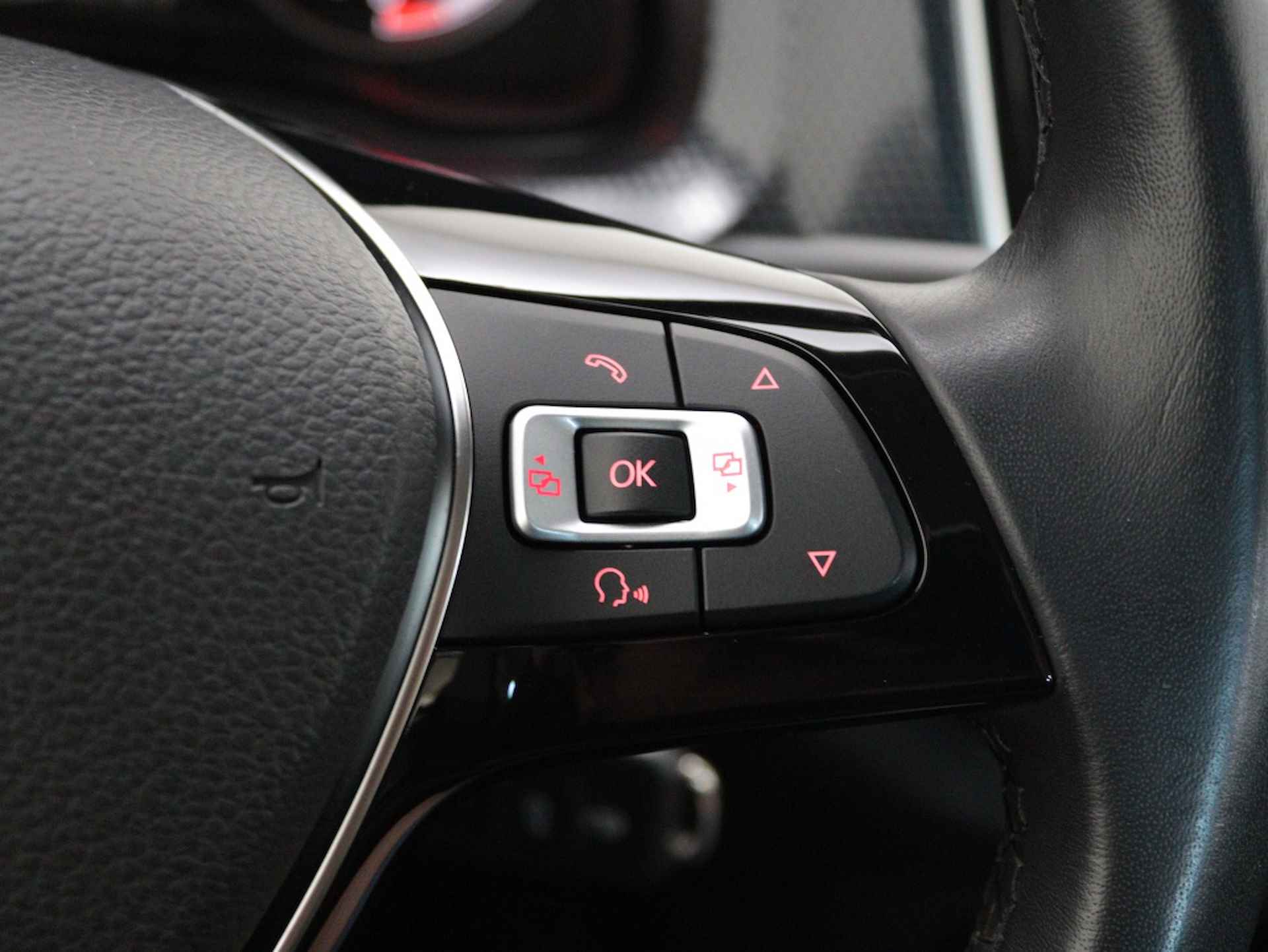 Volkswagen Up! 1.0 Take up! | Airco | Radio | Telefoon Integratie | - 29/40