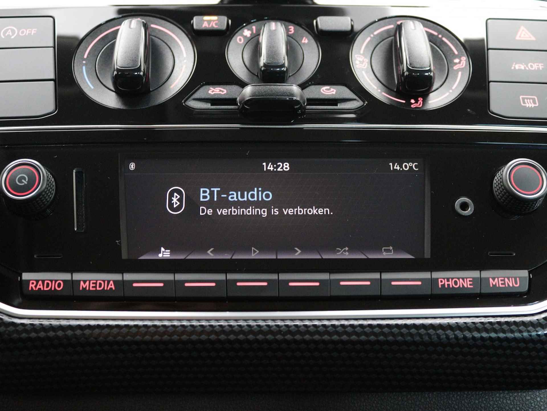 Volkswagen Up! 1.0 Take up! | Airco | Radio | Telefoon Integratie | - 37/40