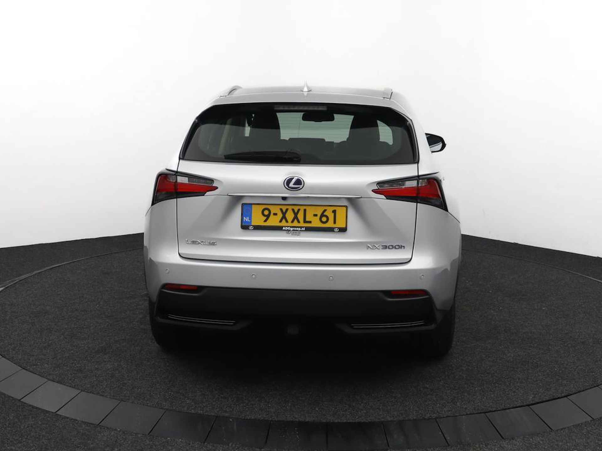 Lexus NX 300h AWD 25th Edition | 1e eigenaar! | Dealeronderhouden | Afneembare trekhaak | Lederen bekleding - 33/43