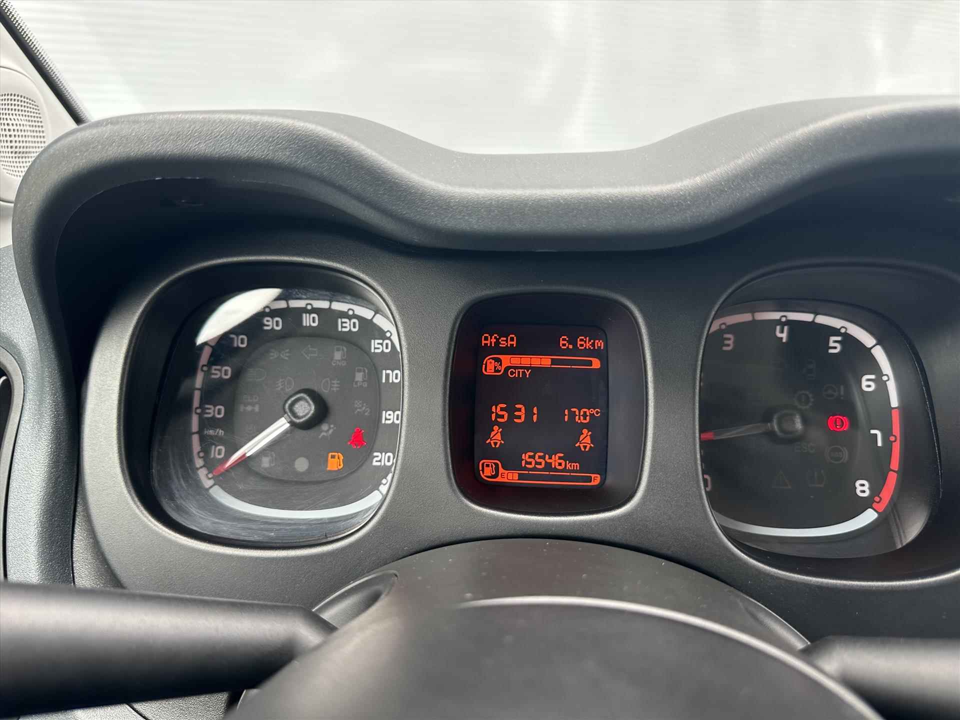 Fiat Panda 1.0 70pk Hybrid Red Edition | Climate Control | 5 Zitter I U Connect - 21/40