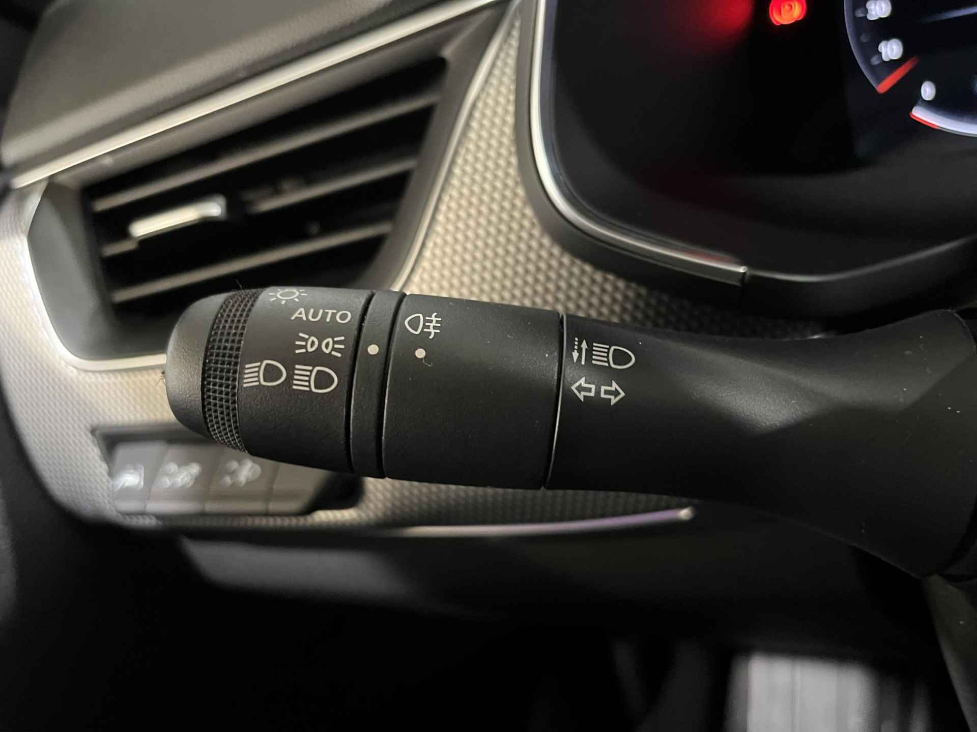 Renault Arkana 1.3 - 160PK MHEV Techno | 1e eigenaar | Full LED | Privacy Glass | Cruise Control | Climate Control | Lichtmetalen Velgen | Apple CarPlay/Android Auto | - 20/33