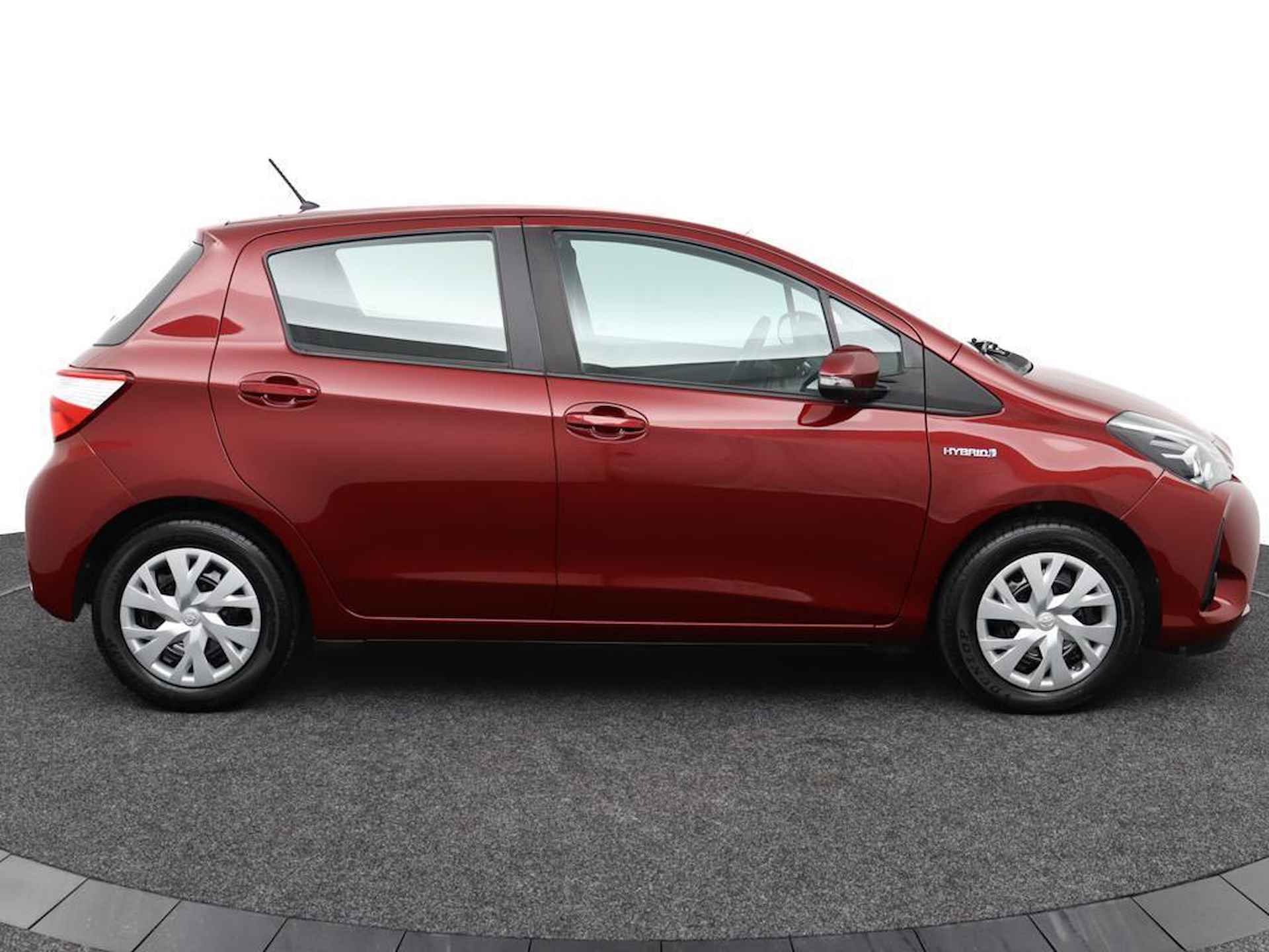 Toyota Yaris 1.5 Hybrid Active | Full map navigatie | Cruise controle| Achteruitrijcamera | - 10/45