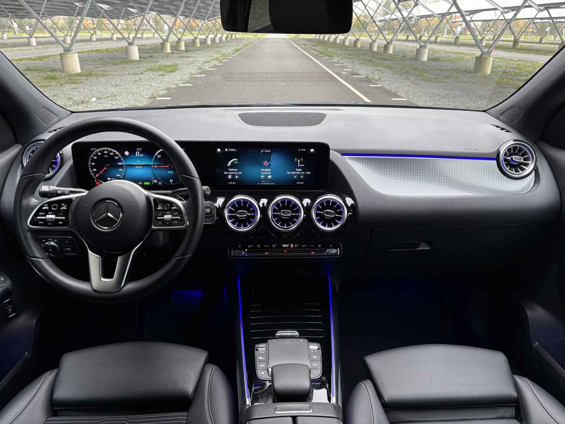 Mercedes-Benz EQA 250 Business Solution Luxury 67 kWh | Keyless | Sfeerverlichting | Apple Carplay | Stoelverwarming | Adaptieve cruise control | Parkeercamera | - 14/35