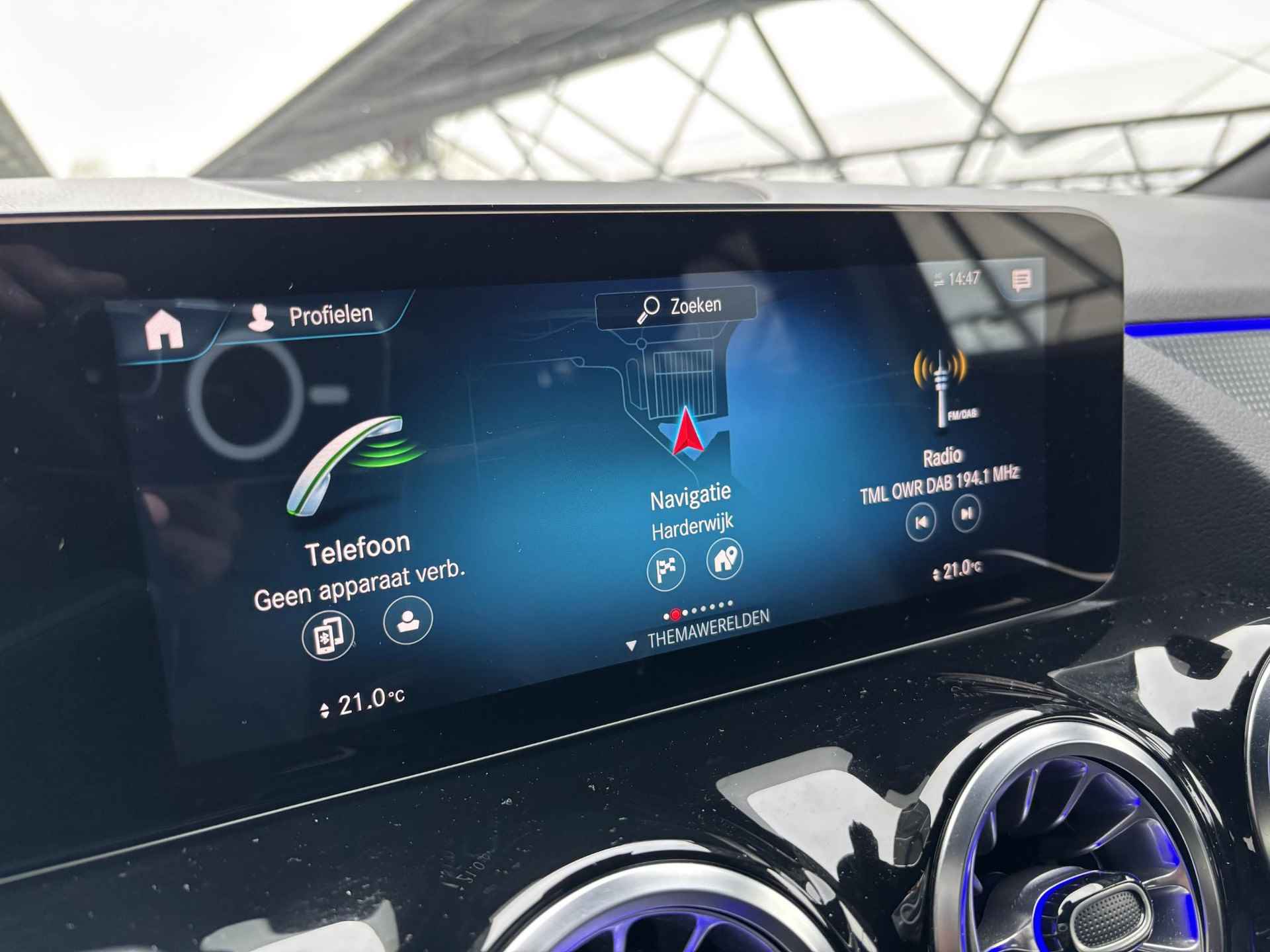 Mercedes-Benz EQA 250 Business Solution Luxury 67 kWh | Keyless | Sfeerverlichting | Apple Carplay | Stoelverwarming | Adaptieve cruise control | Parkeercamera | - 22/35