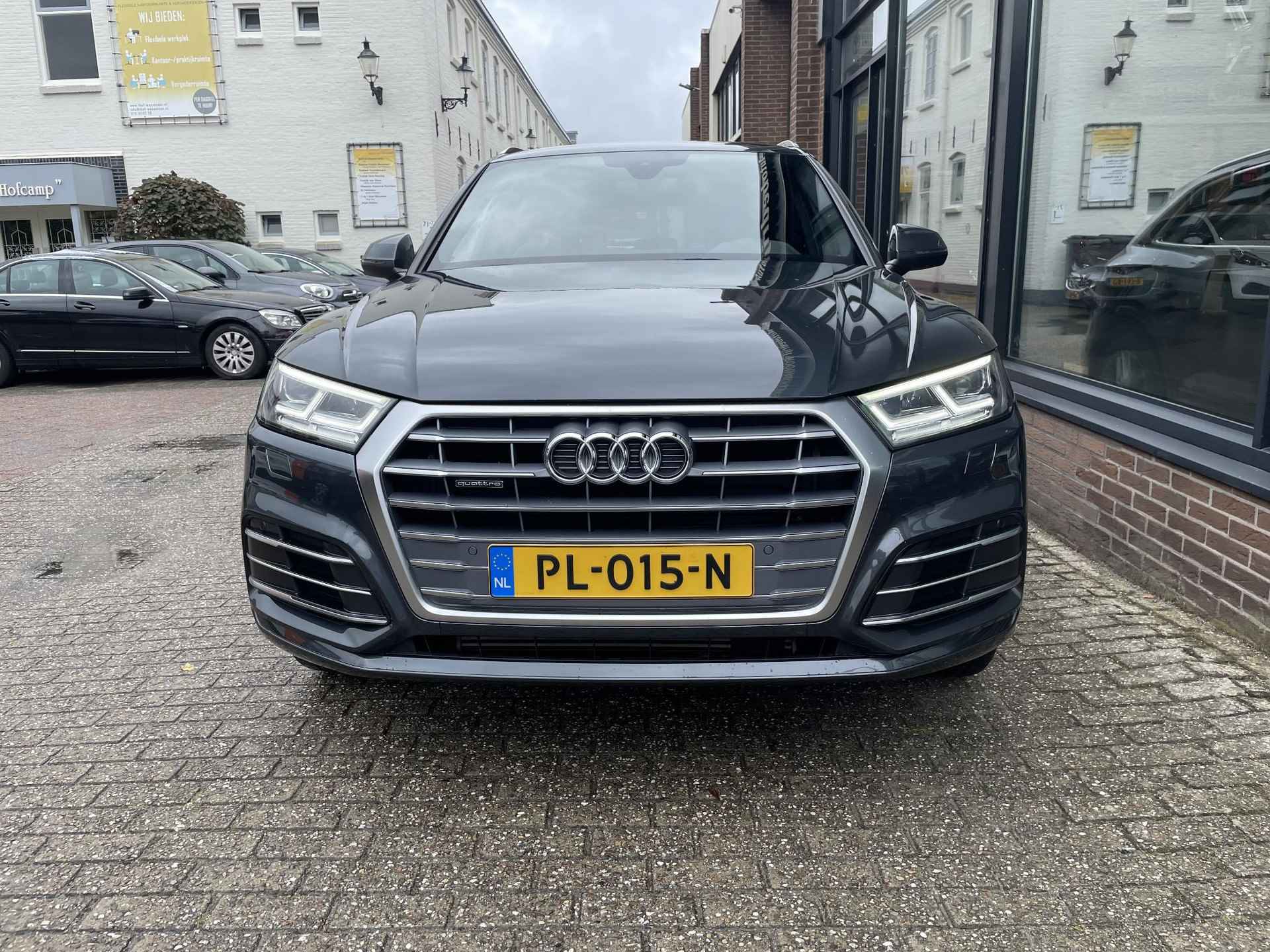 Audi Q5 2.0 TFSI quattro Launch Edition - 2/19