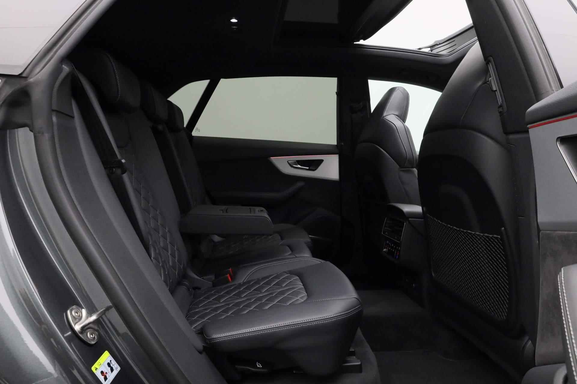 Audi SQ8 4.0 TFSI 507PK tiptronic quattro | Pano | Valcona leder | HD Matrix | B&O | Geheugenstoelen | Soft-Close | Vierwielbesturing | HUD | 360 Camera - 51/55