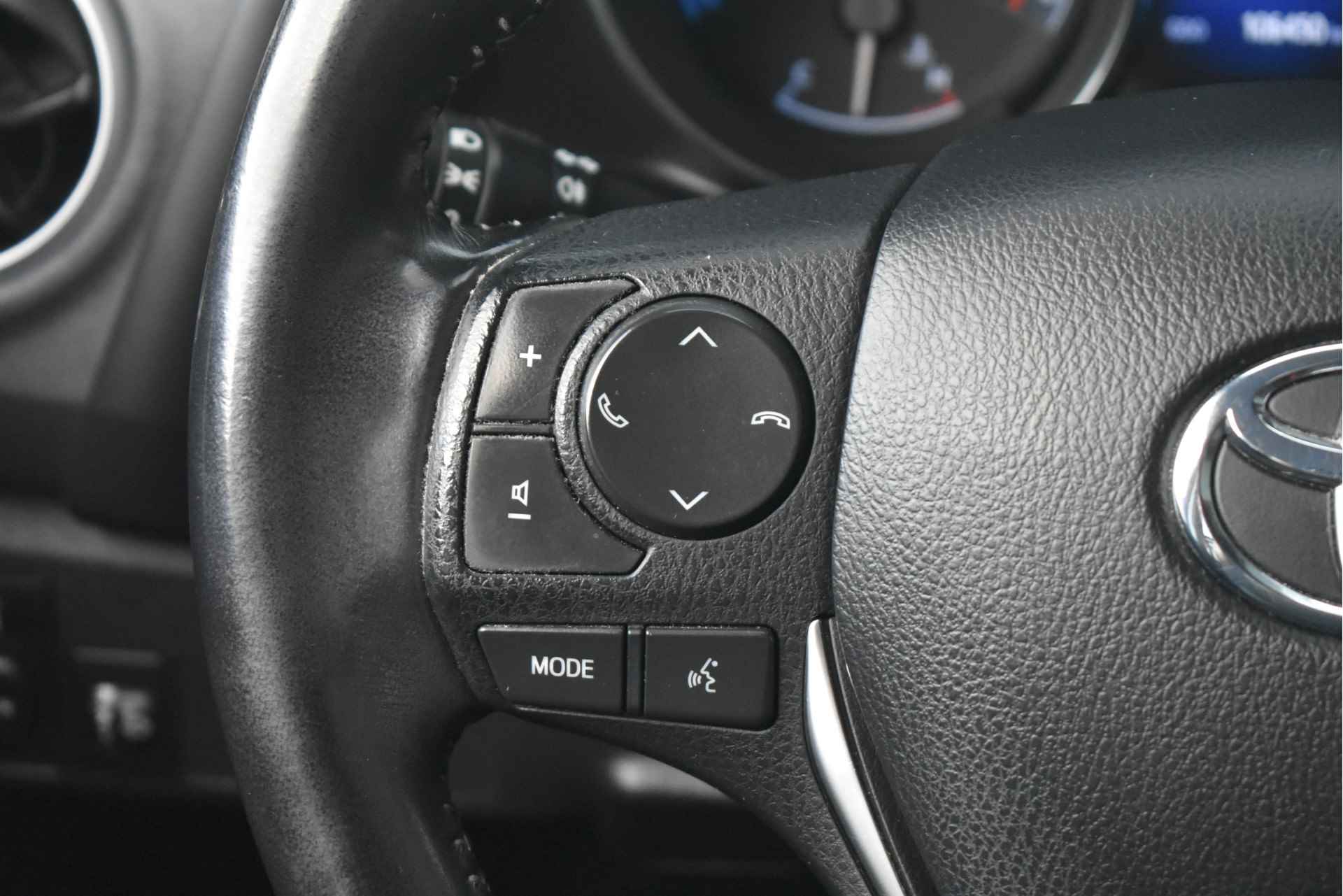 Toyota Auris 1.2T Aspiration Limited | Afn. Trekhaak | Navigatie | Achteruitrijcamera | Climate Control | 16" LMV !! - 14/33