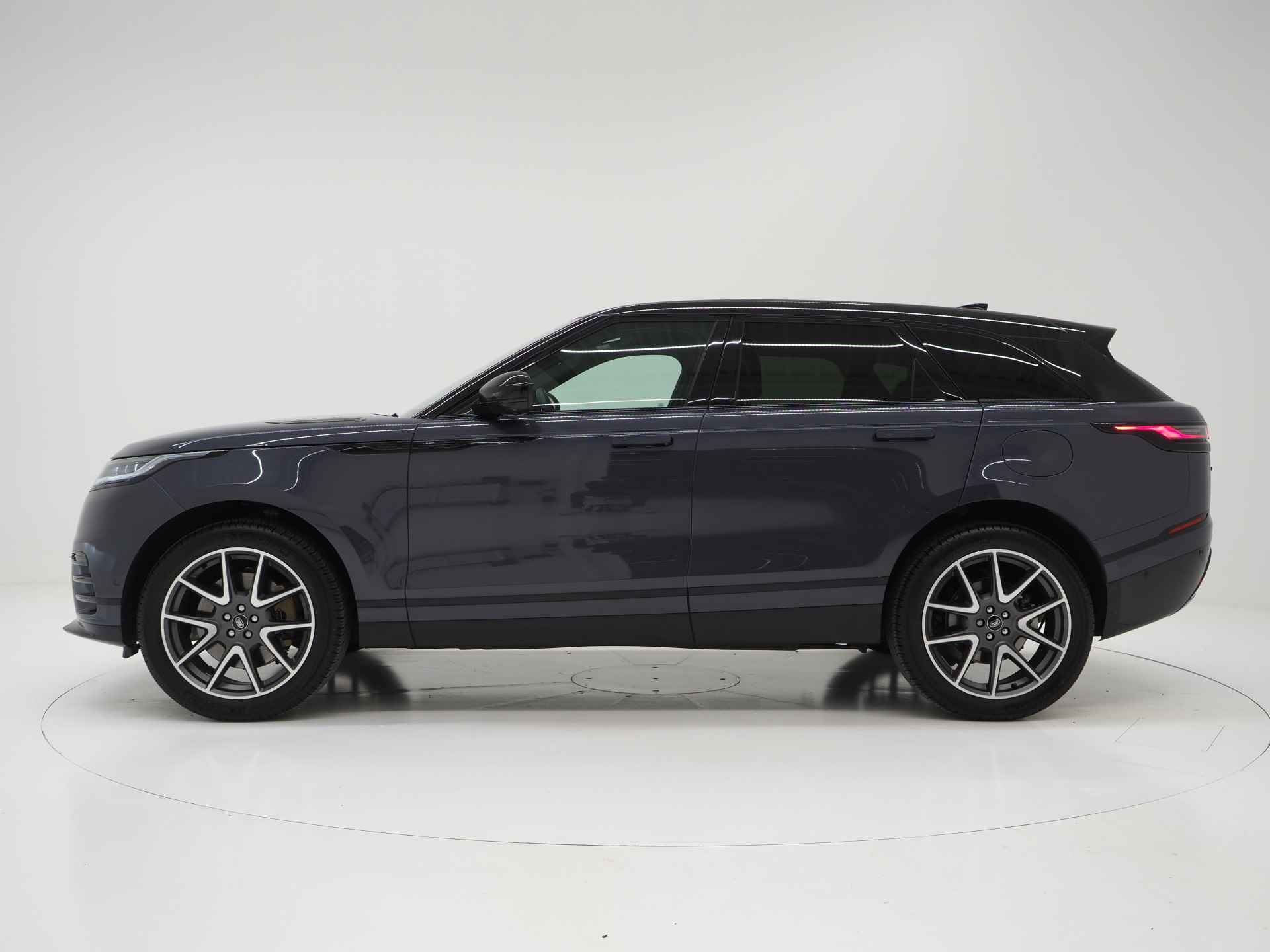 Land Rover Range Rover Velar P400e Dynamic HSE | Pano | 21 Inch | Koel/verwarmbare stoelen | Head-Up | Cold Climate | Black Pack | Windsor Leder | Fabrieksgarantie t/m/ 26-11-2028 ! - 5/39