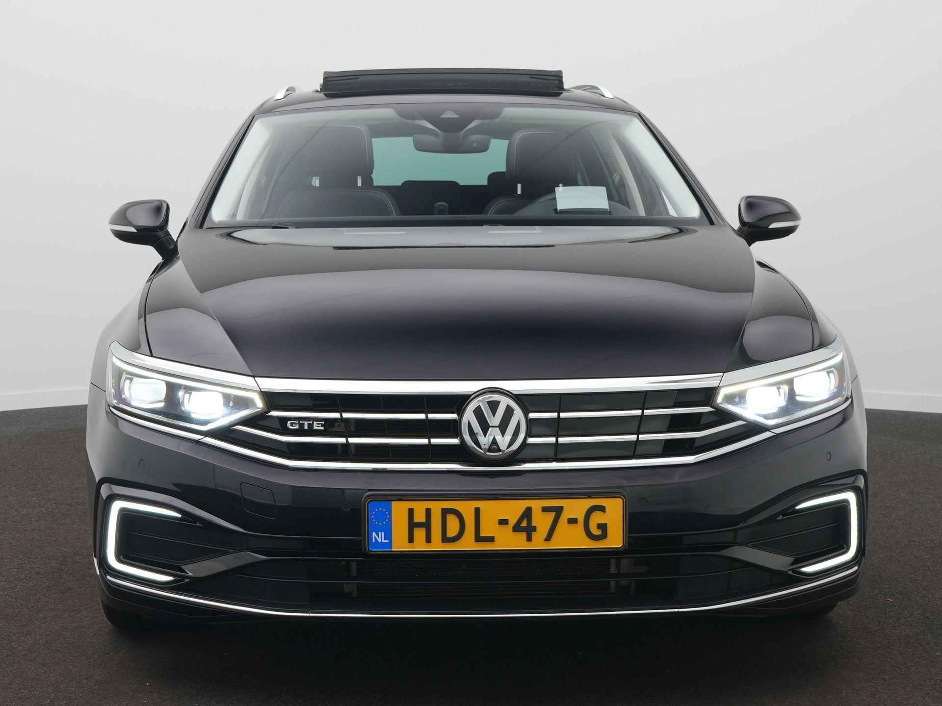 Volkswagen Passat Variant 1.4 TSI PHEV GTE Business / Panodak / Virtual / Leer / Elek. Stoelen - 2/74