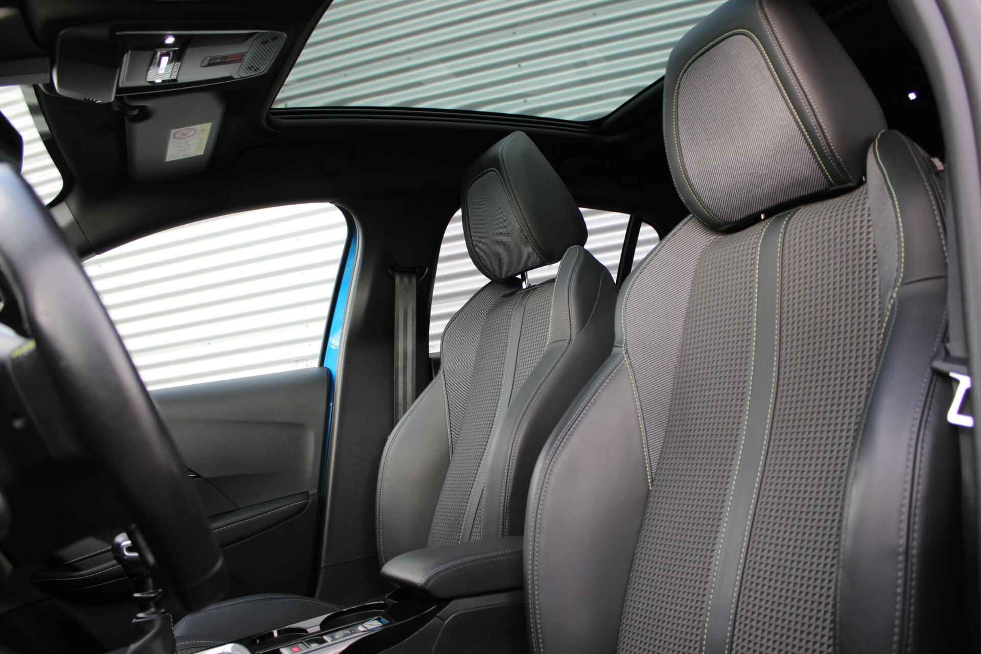 Peugeot 208 1.2 PureTech GT // Panoramadak - Android Auto & Apple CarPlay - Navigatie - Virtual Cockpit - 16/33