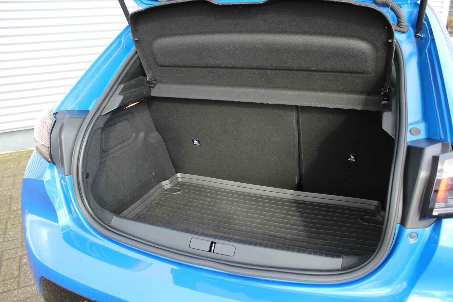 Peugeot 208 1.2 PureTech GT // Panoramadak - Android Auto & Apple CarPlay - Navigatie - Virtual Cockpit - 32/33