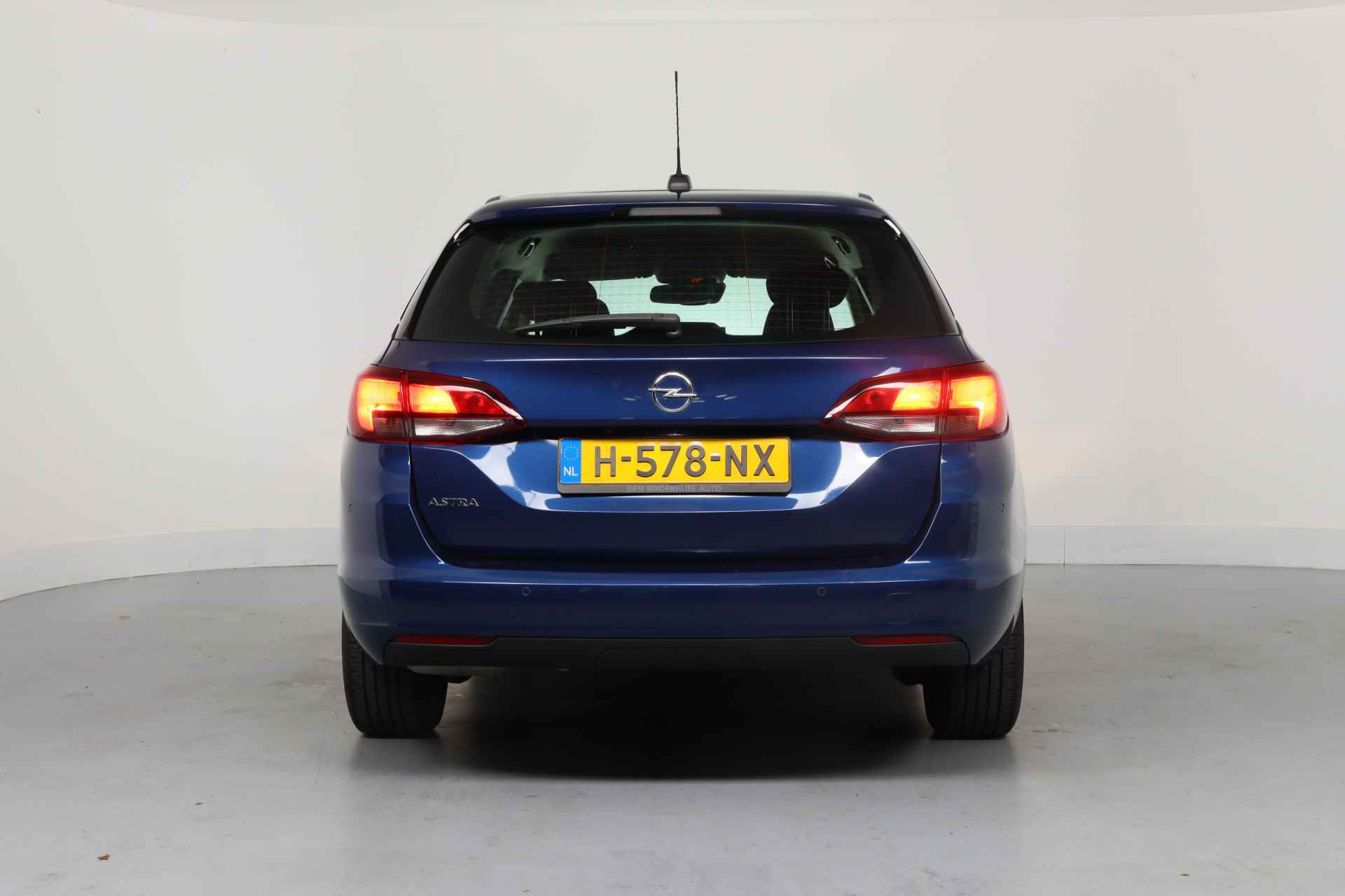 Opel Astra Sports Tourer 1.2 Edition | Trekhaak Afn. | Camera | Climate Control | Navigatie | Parkeersensoren | Cruise Control | AGR Stoel - 4/31