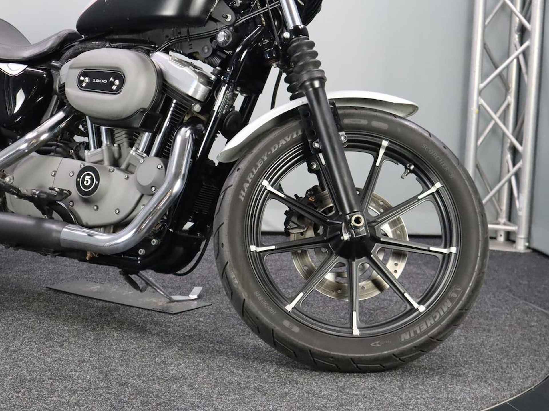 Harley Davidson XL 1200 N Nightster - 3/12
