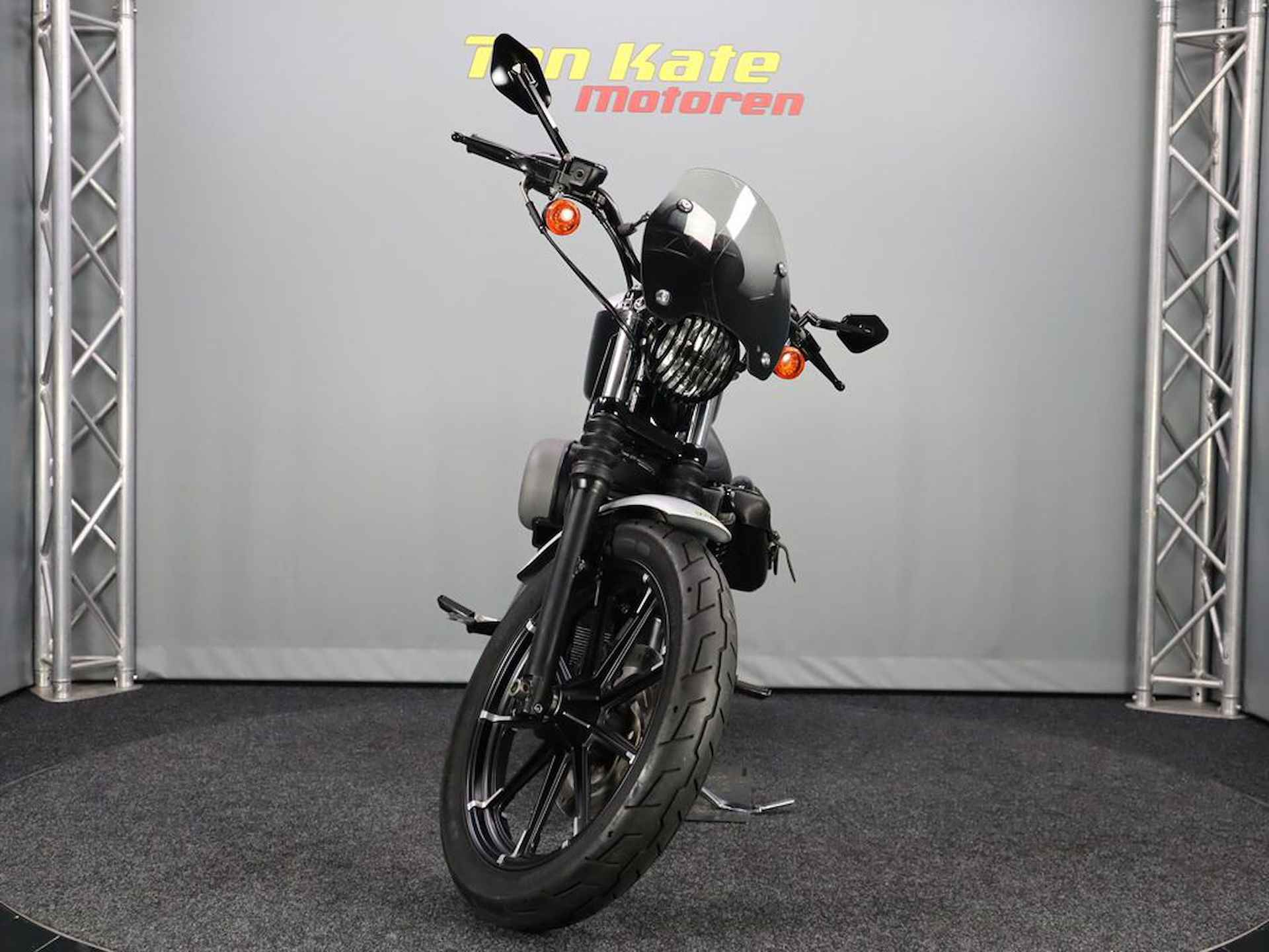 Harley Davidson XL 1200 N Nightster - 5/12