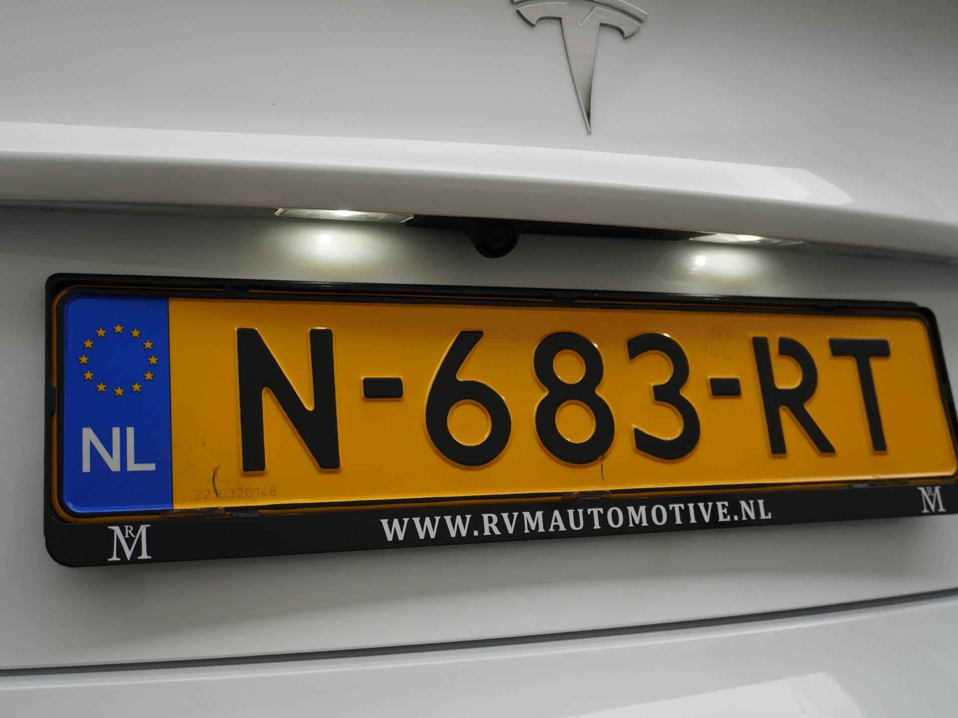 Tesla Model 3 Standard RWD Plus VAN: 33.900,- VOOR 30.877,- UW ZOMERVOORDEEL: 3.023,- FACELIFT MODEL! NIEUW TYPE ACCU! - 11/47