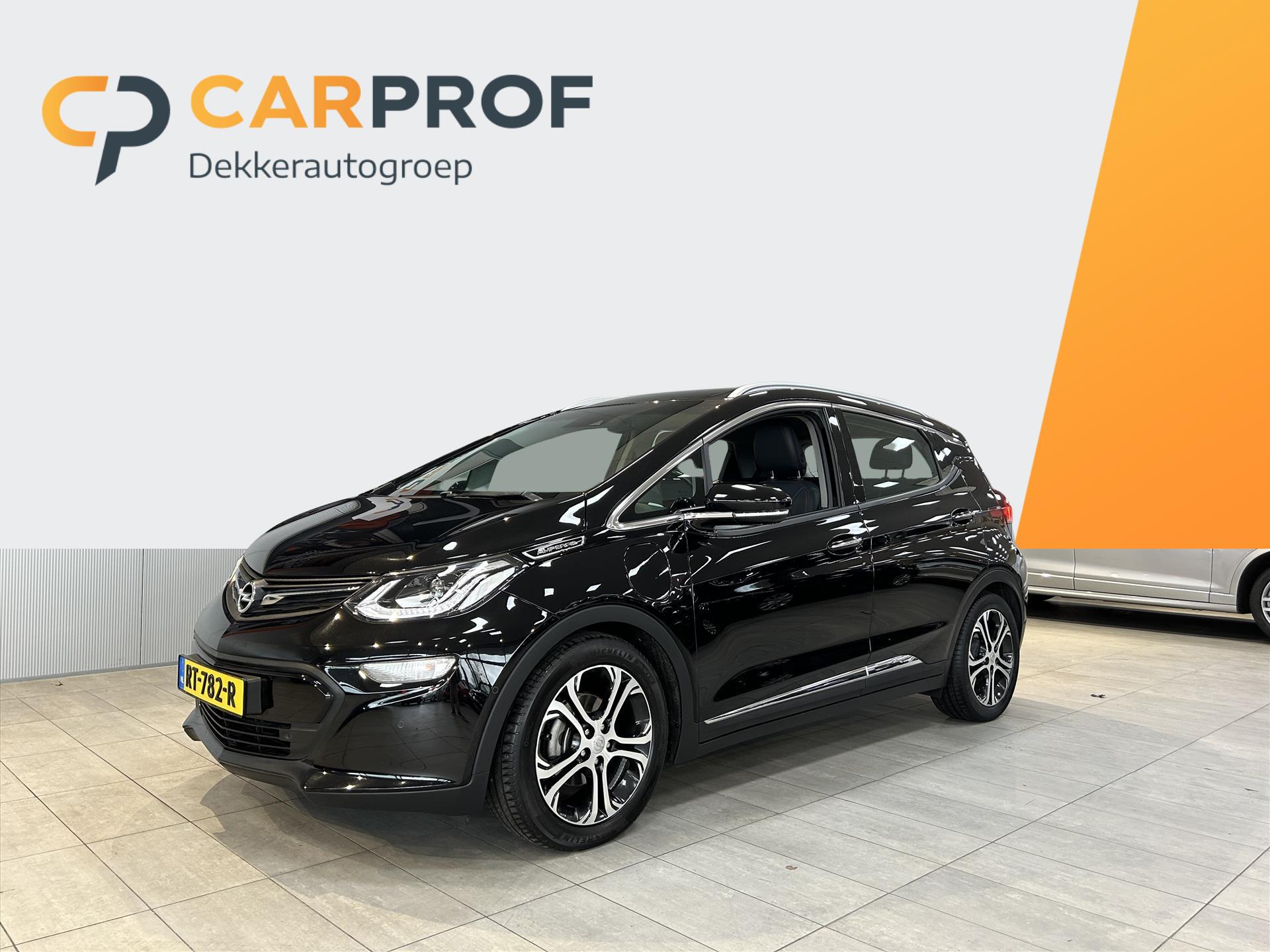 Opel Ampera-E 60kwh 204pk Launch executive | CarPlay | Bose audio | Camera | Zwart