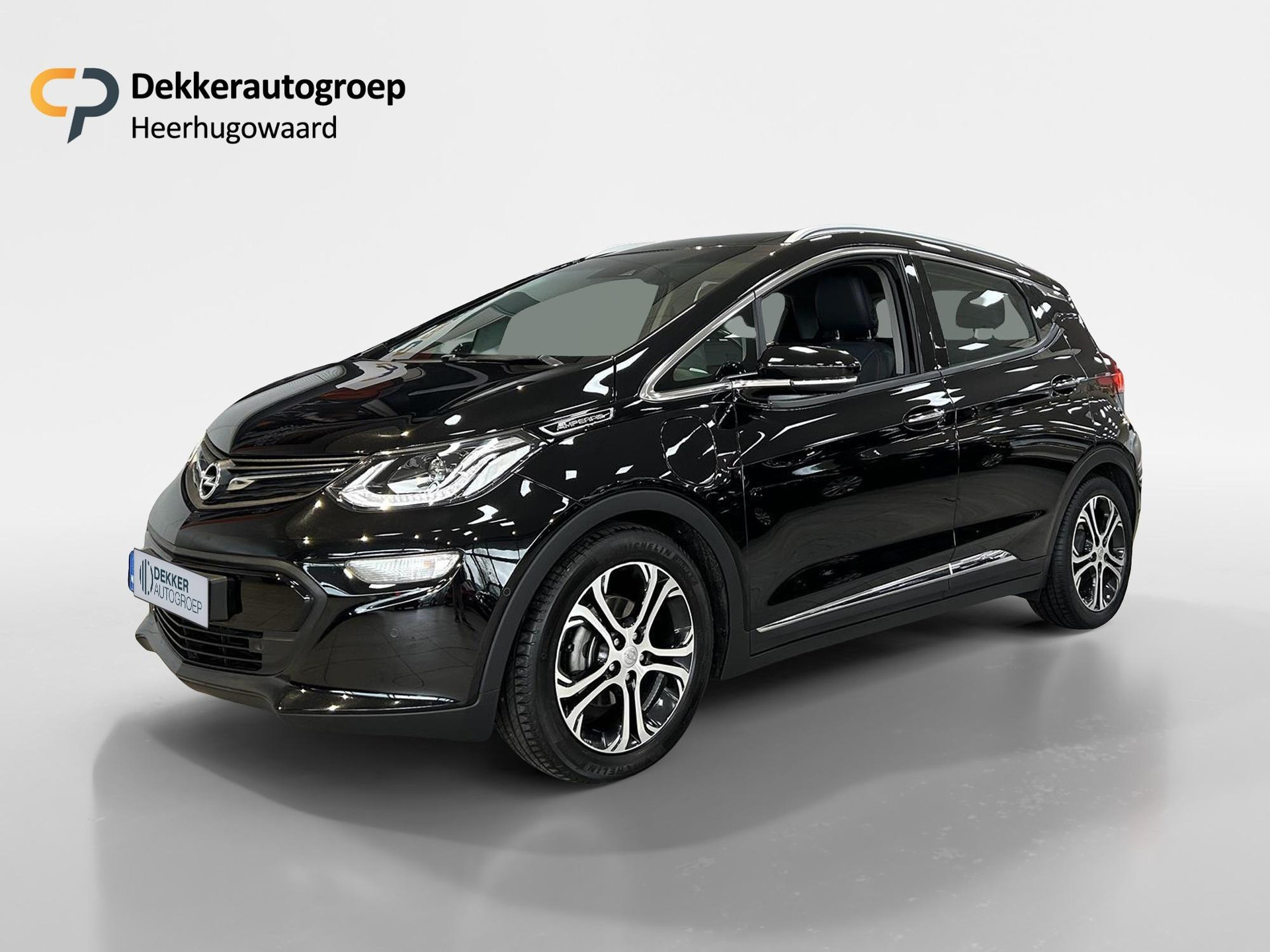 Opel Ampera-E 60kwh 204pk Launch executive | CarPlay | Bose audio | Camera | Zwart