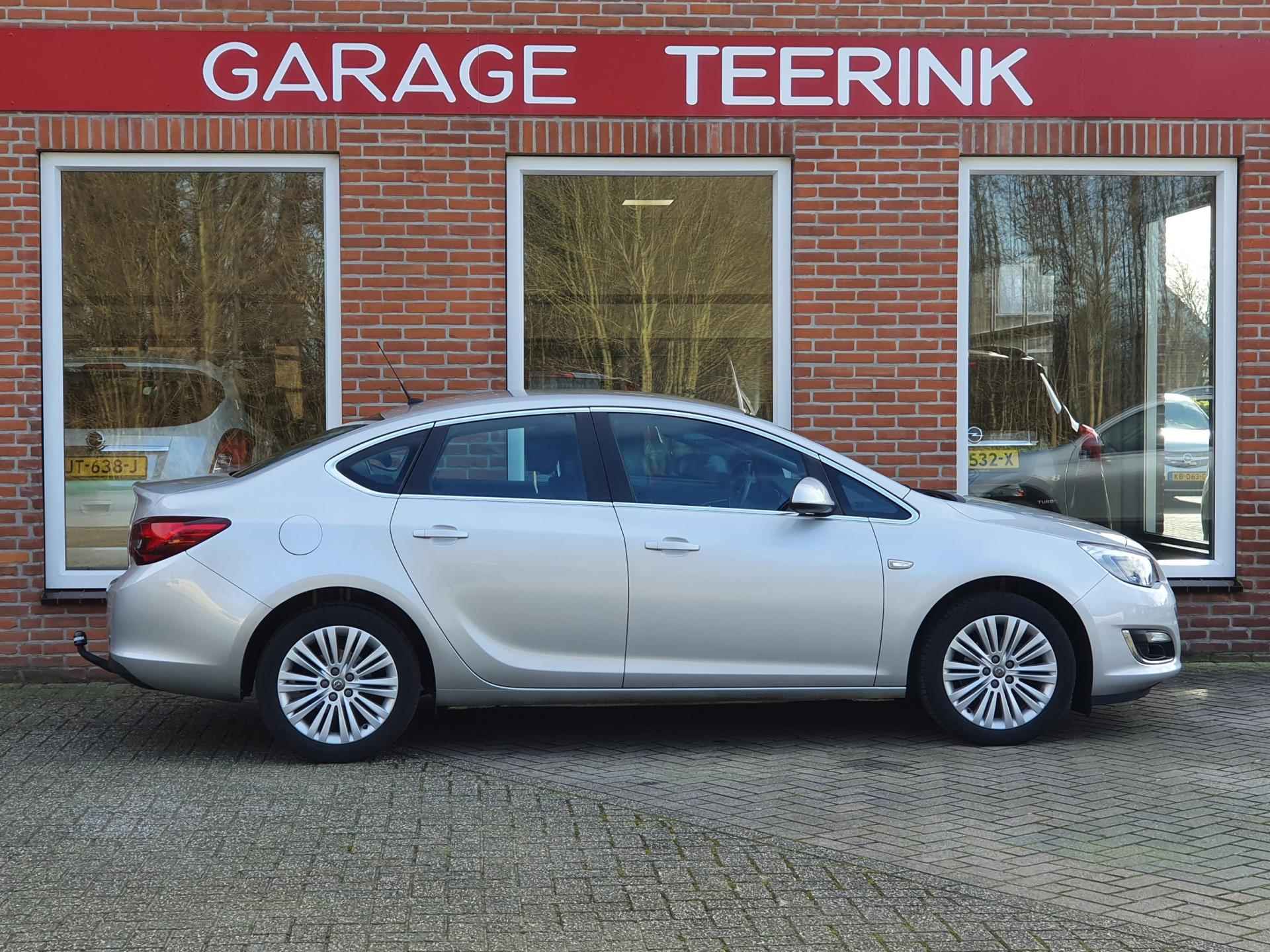 Opel Astra 1.4 Design Edition 4drs airco. cruise, pdc, lmv, elektr.ramen, trekhaak. RIJKLAAR - 14/17