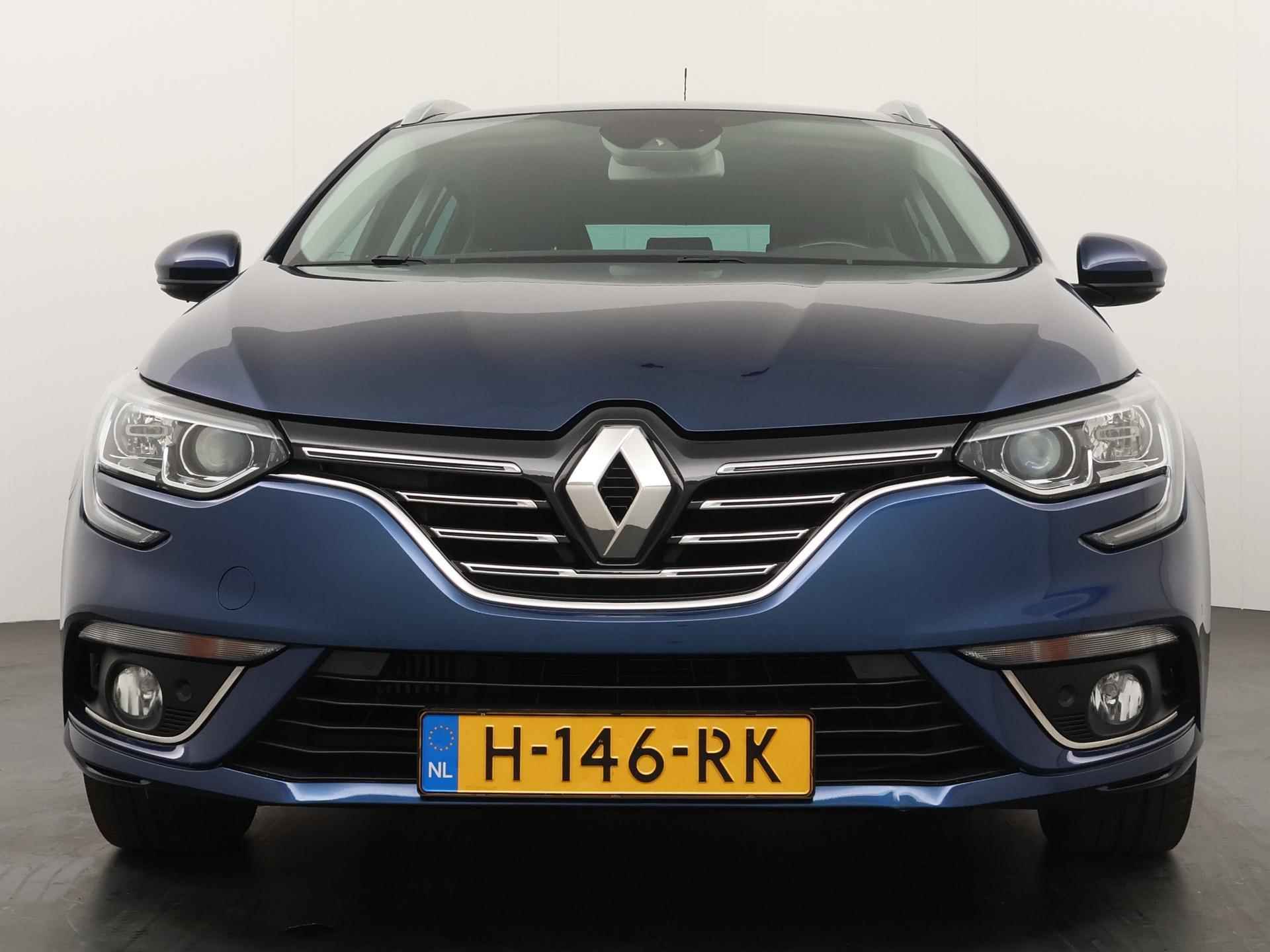 Renault Mégane Estate 1.3 TCe 140 Bose - 9/34