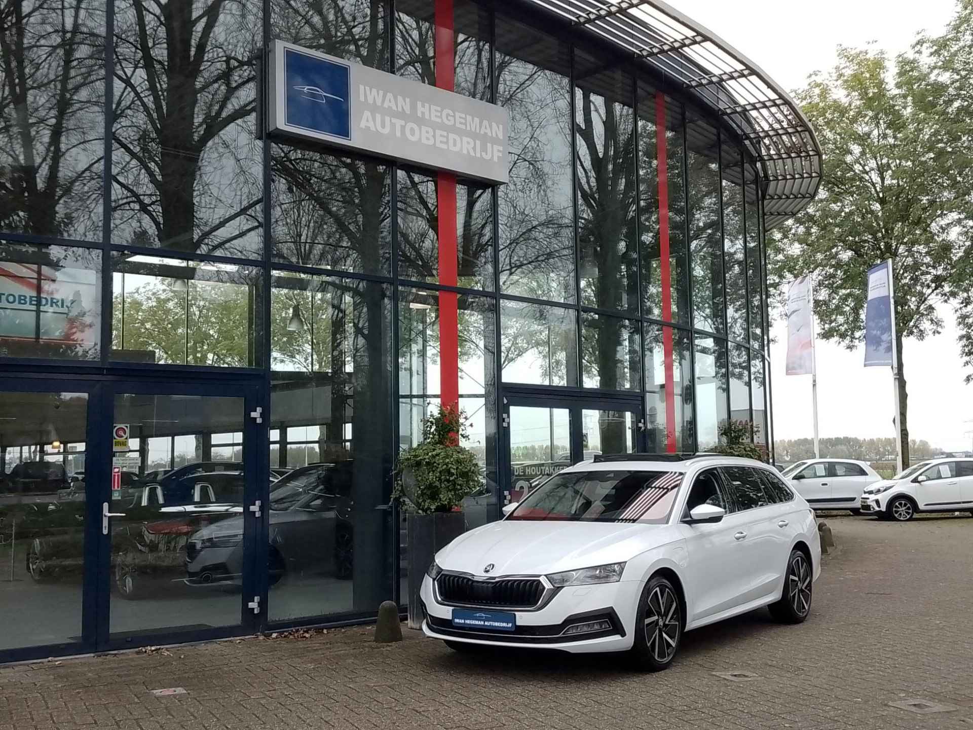 Skoda Octavia Combi 1.4 TSI iV PHEV Business Edition | Panodak | Navi via Smartphone | Apple Carplay | LM Velgen | Cruise Control - 3/26